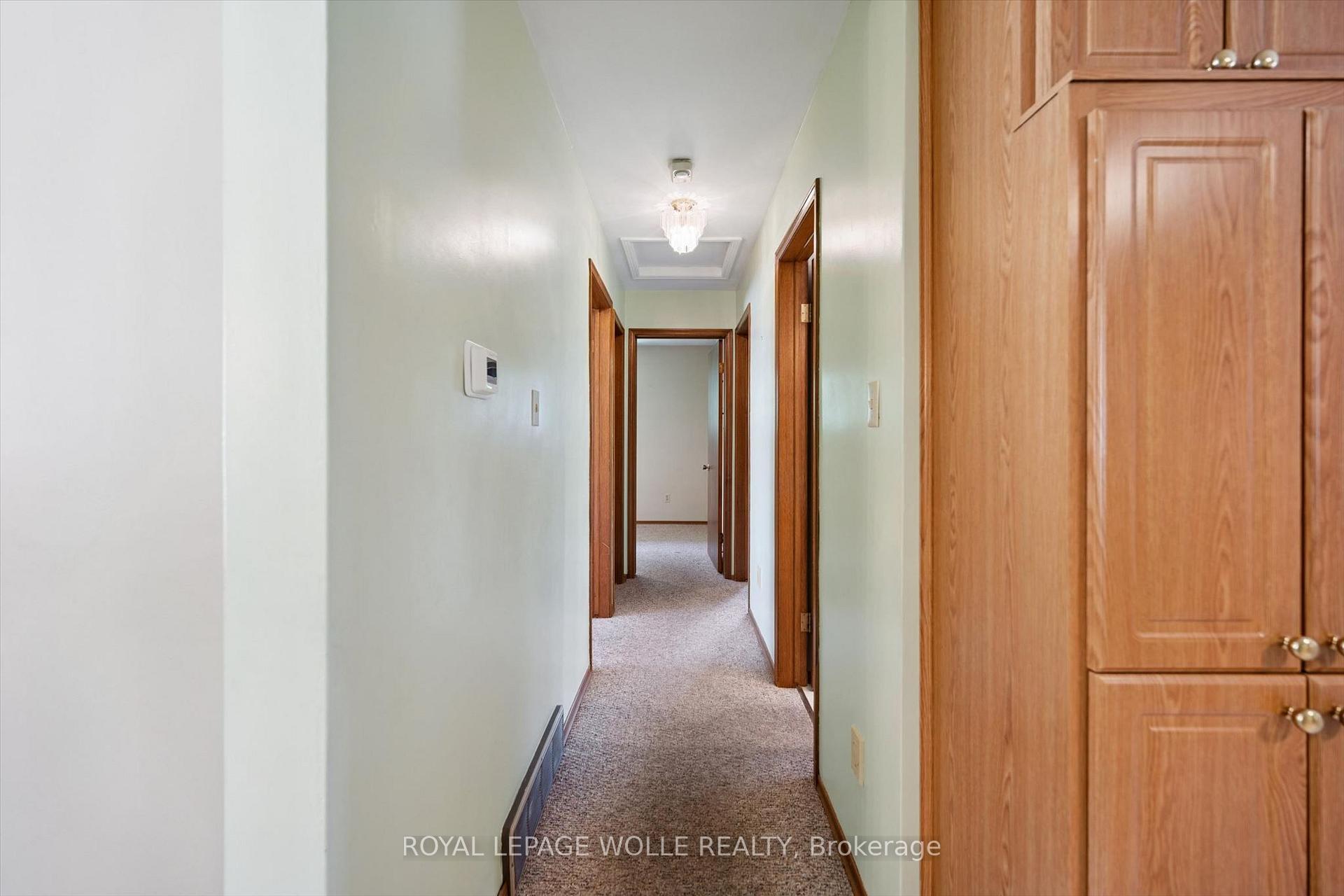 Photo 17 of 309 Toll Gate Boulevard, Waterloo, Lakeshore Village — HOMEH