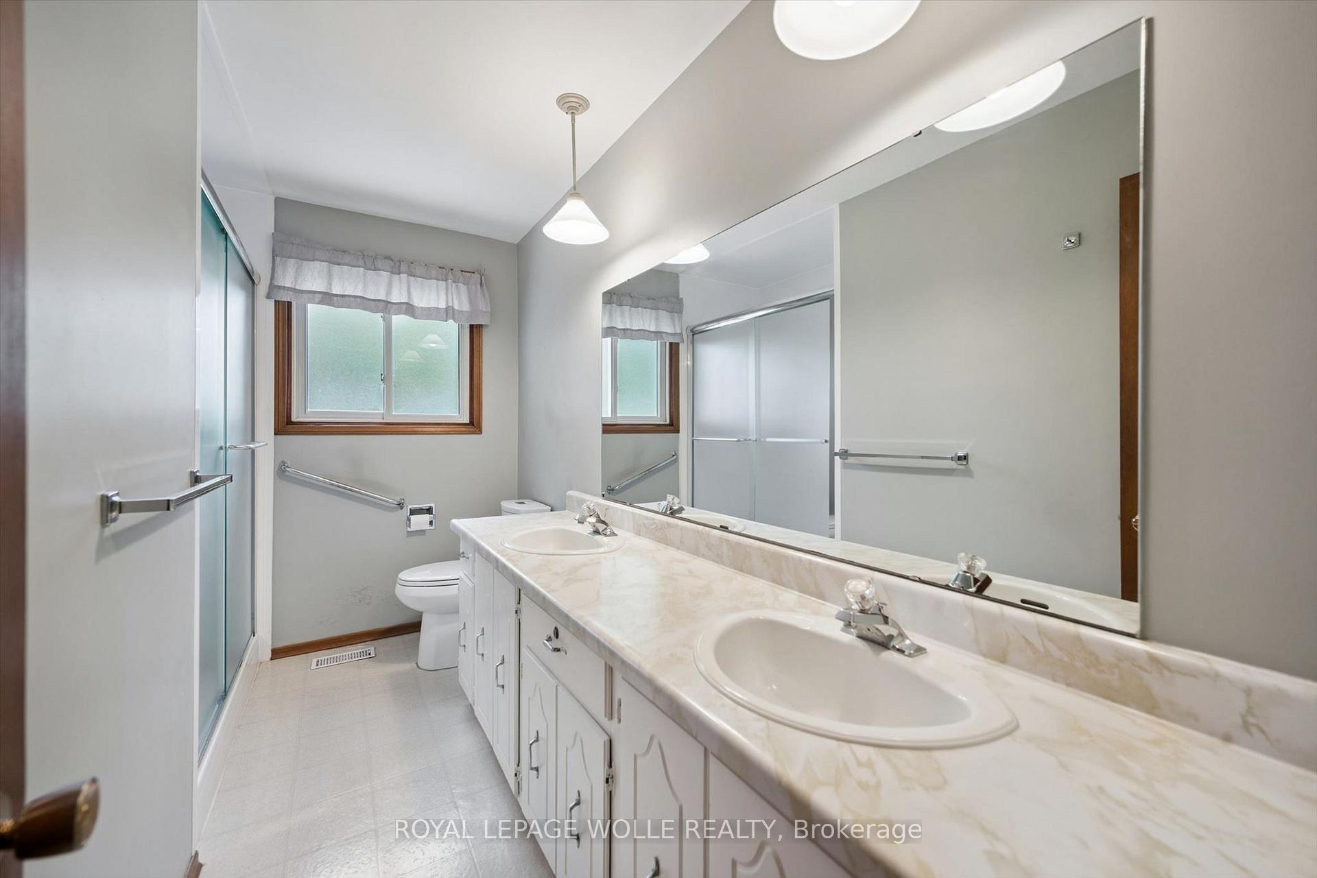 Photo 24 of 309 Toll Gate Boulevard, Waterloo, Lakeshore Village — HOMEH