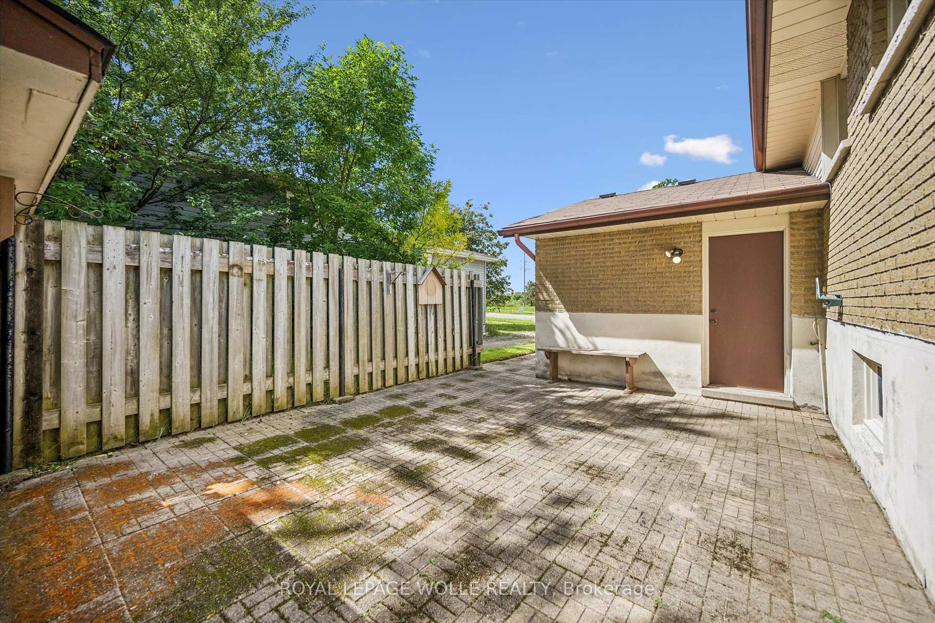 Photo 38 of 309 Toll Gate Boulevard, Waterloo, Lakeshore Village — HOMEH