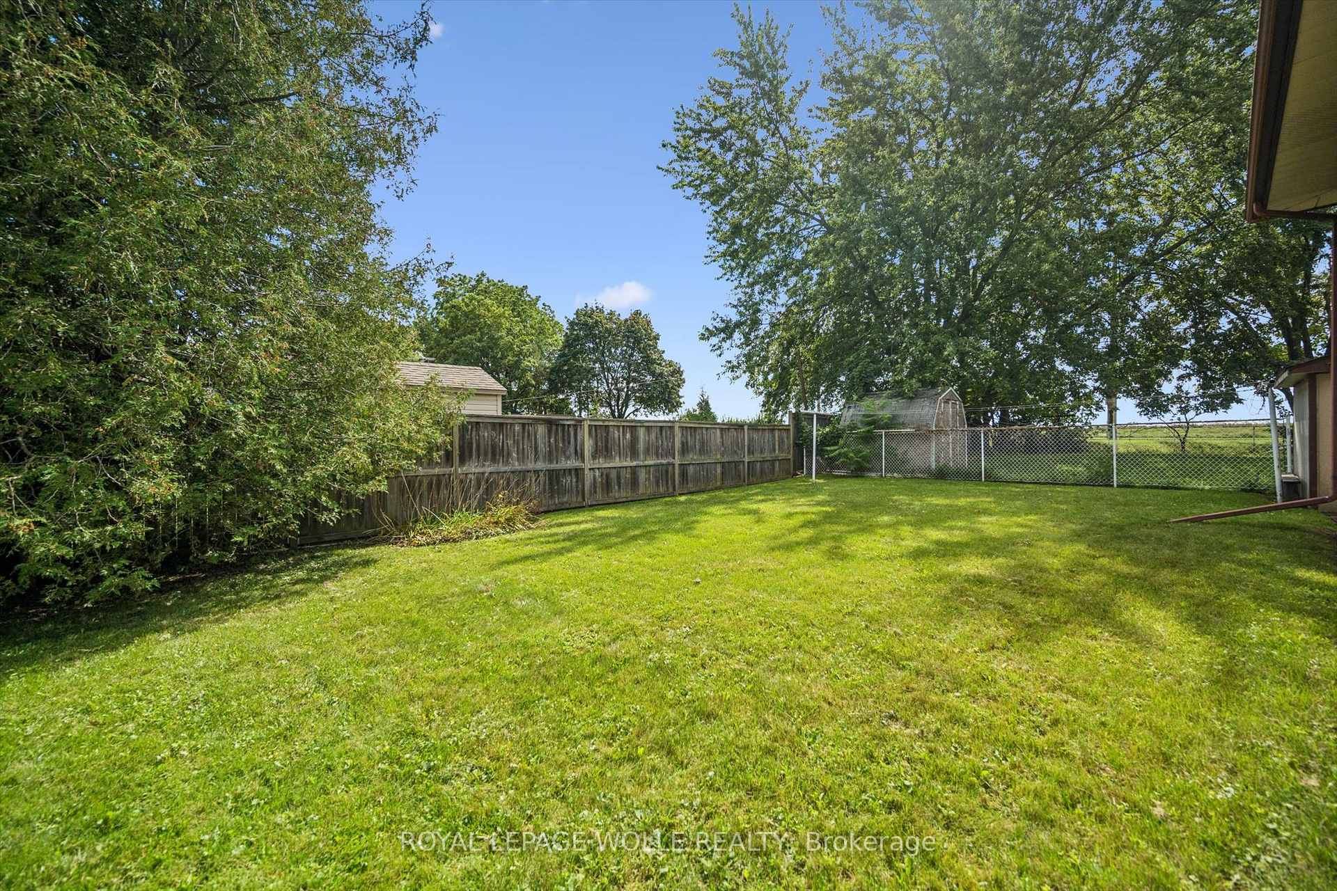 Photo 40 of 309 Toll Gate Boulevard, Waterloo, Lakeshore Village — HOMEH