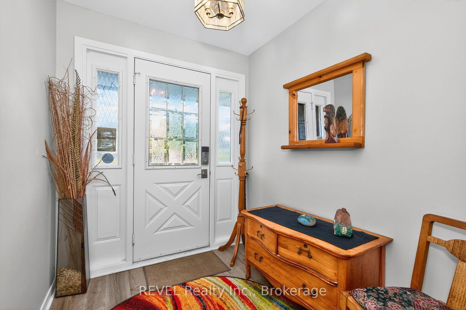 Photo 4 of 635 William Street, Midland — HOMEH