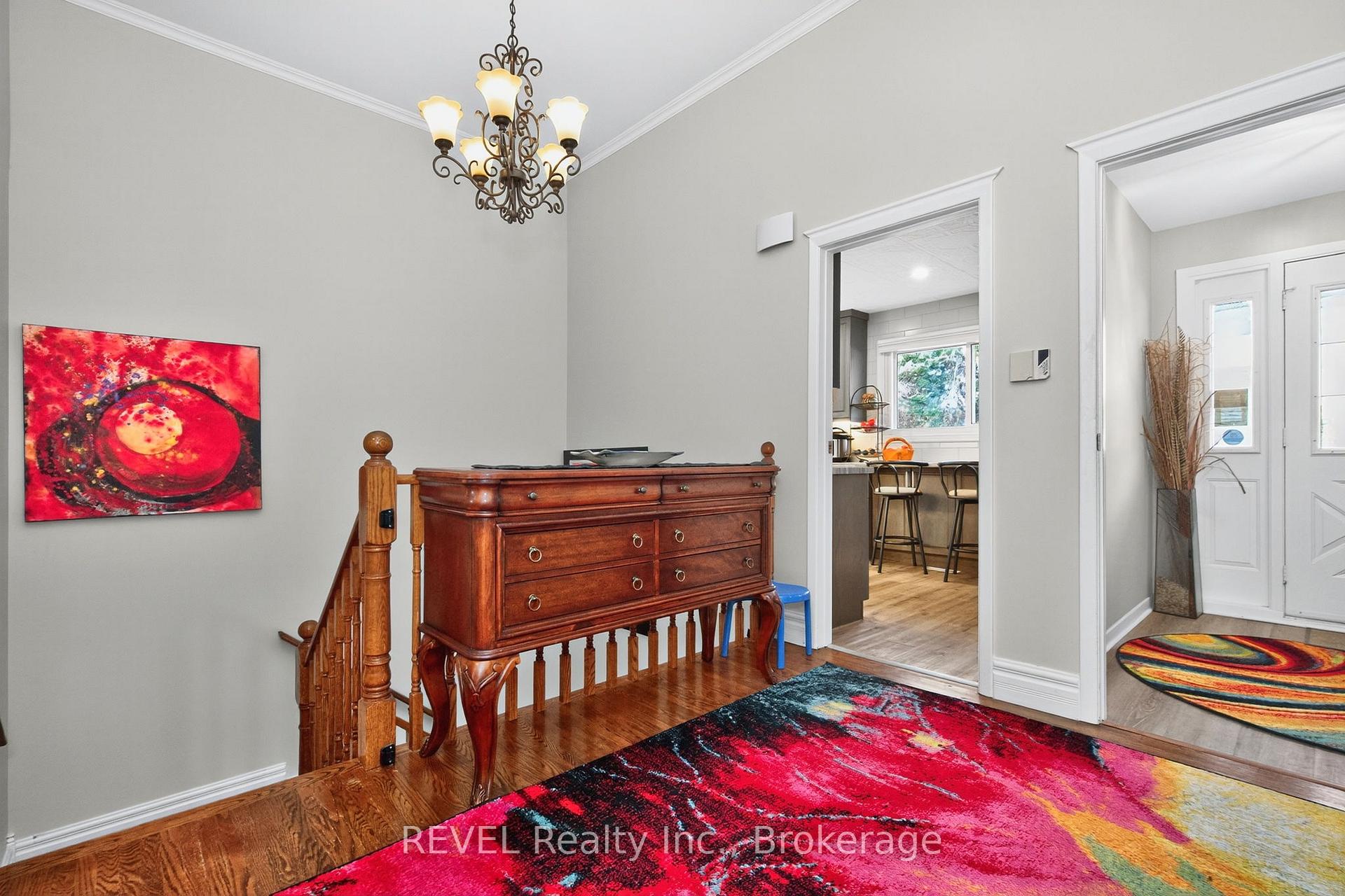 Photo 5 of 635 William Street, Midland — HOMEH