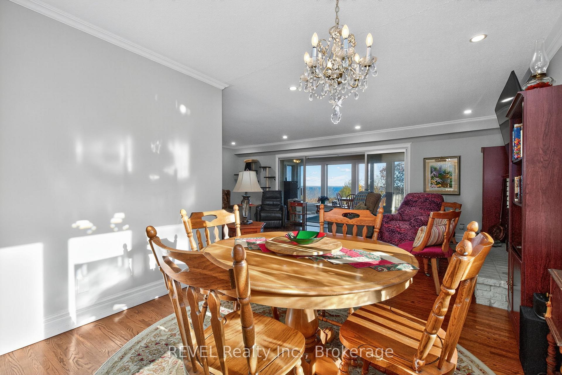 Photo 12 of 635 William Street, Midland — HOMEH
