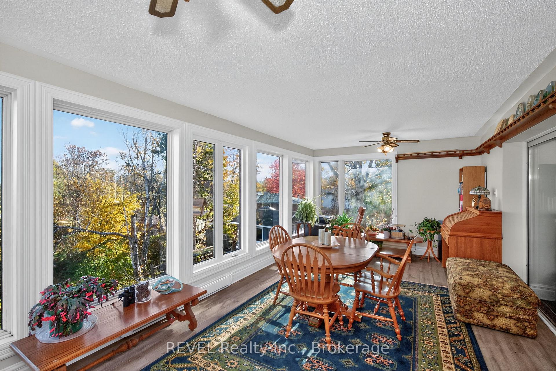 Photo 17 of 635 William Street, Midland — HOMEH