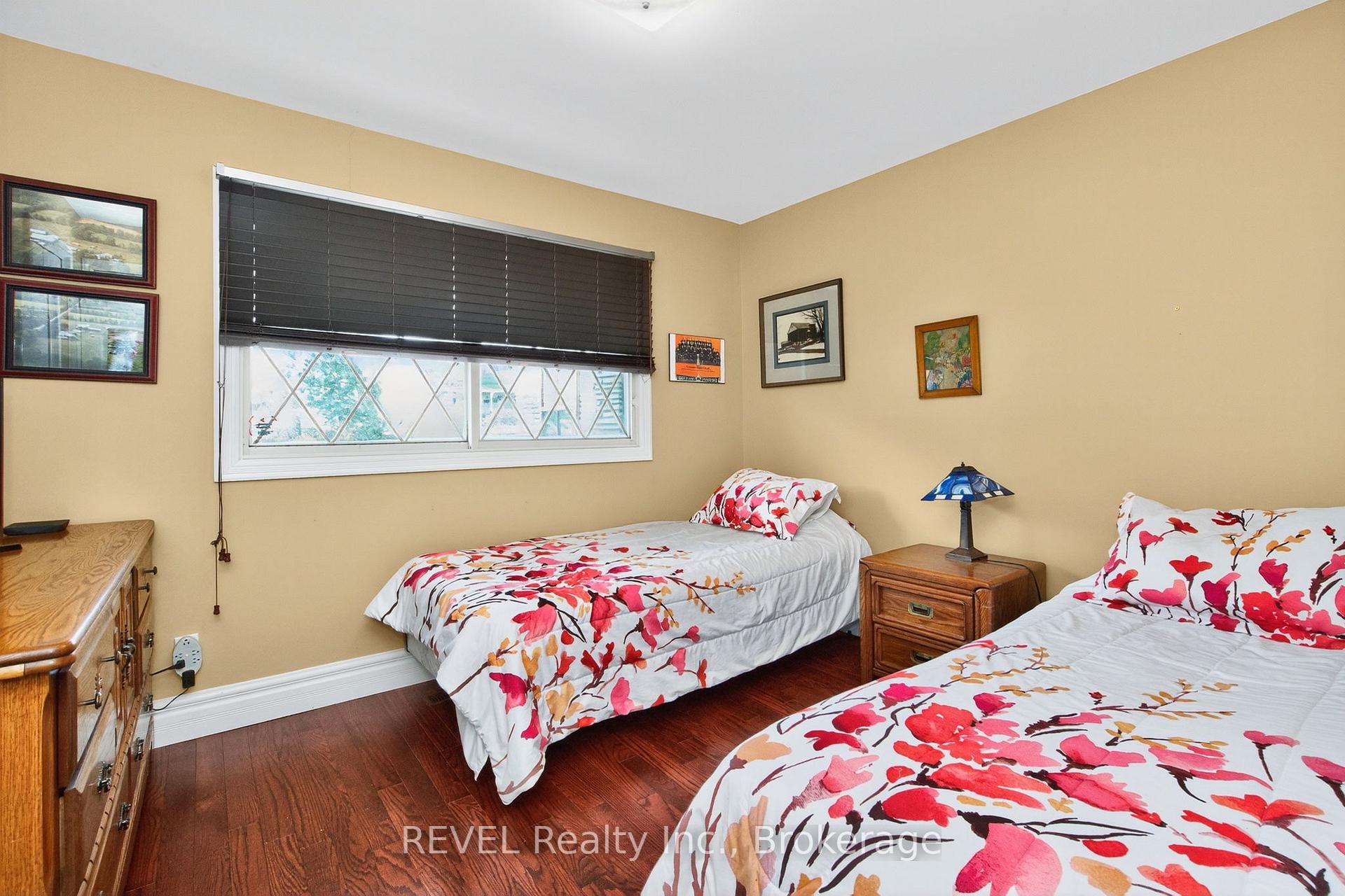 Photo 27 of 635 William Street, Midland — HOMEH