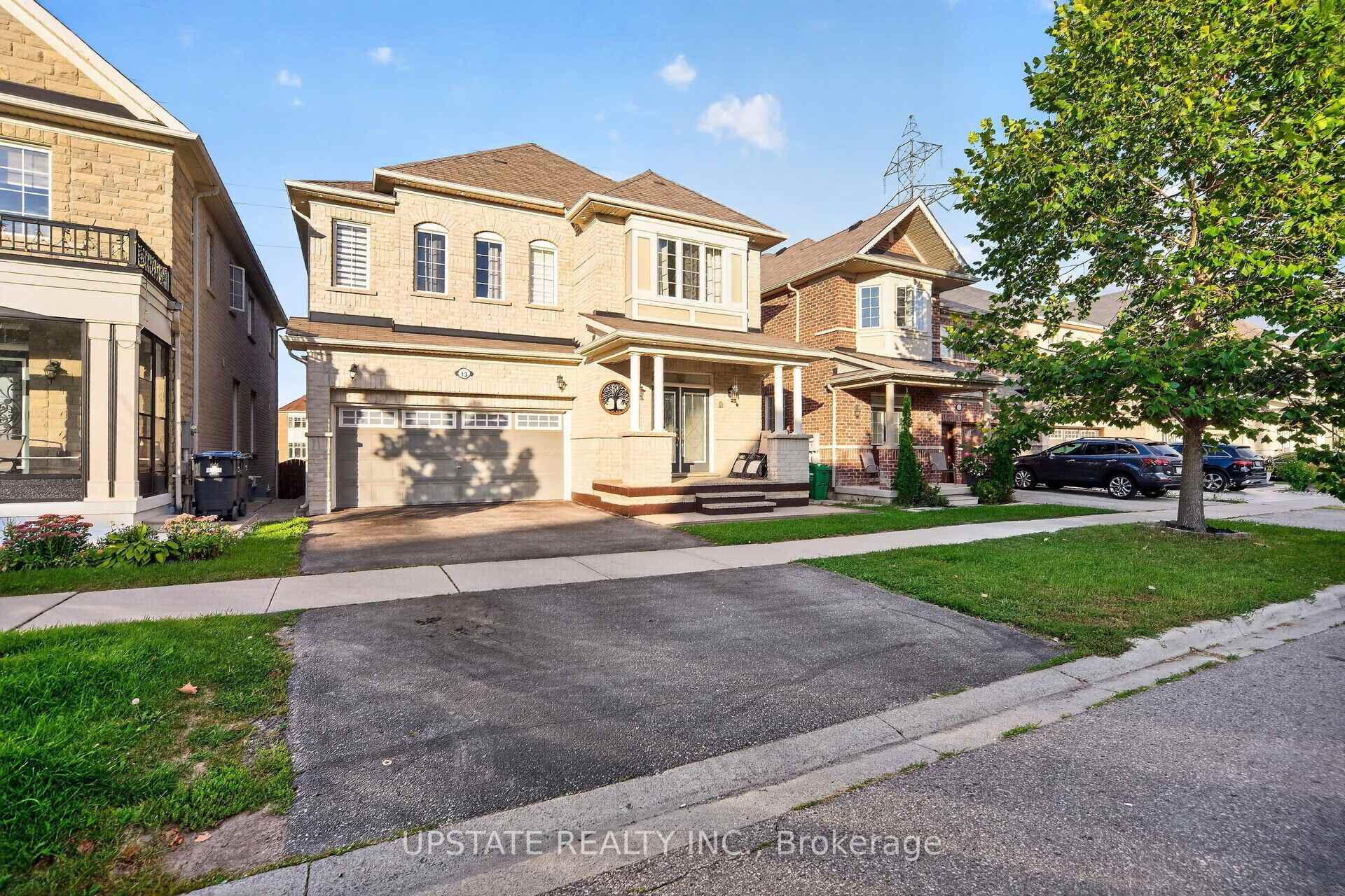 Photo 2 of 13 Timbercove Road, Brampton, Credit Valley — HOMEH