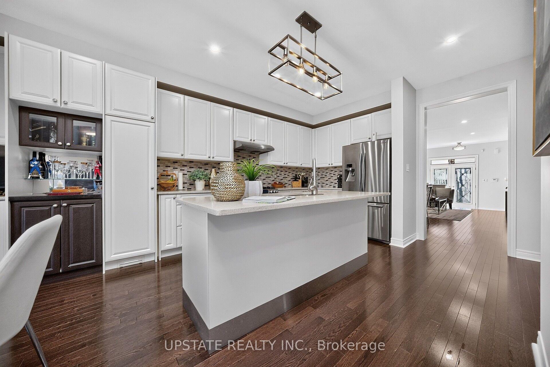 Photo 8 of 13 Timbercove Road, Brampton, Credit Valley — HOMEH