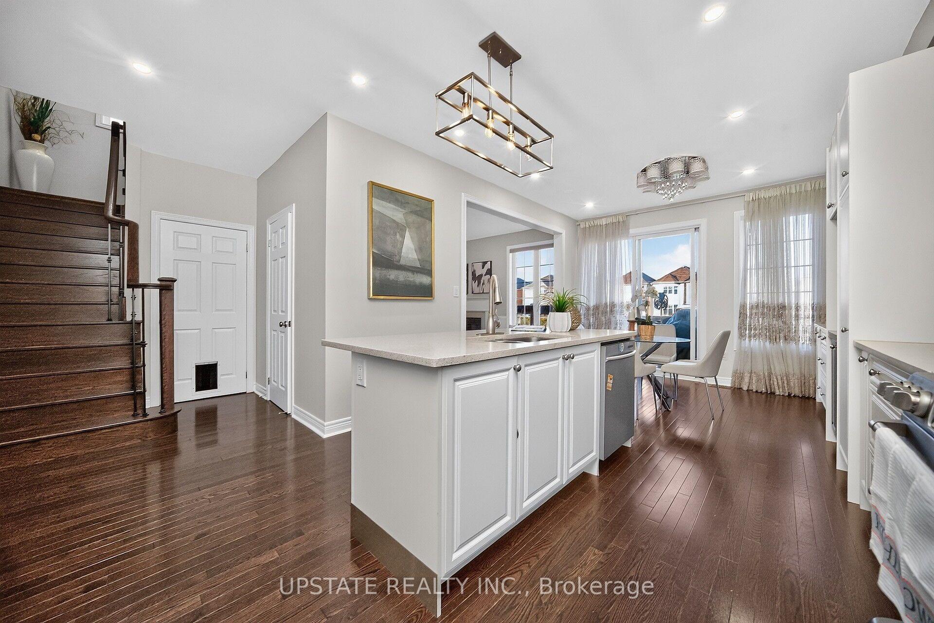 Photo 10 of 13 Timbercove Road, Brampton, Credit Valley — HOMEH