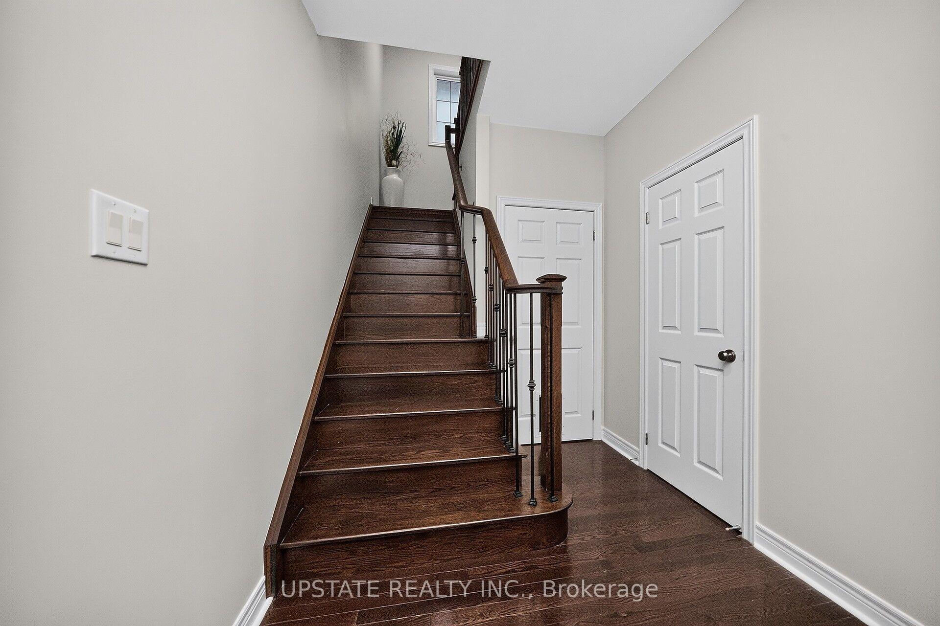 Photo 15 of 13 Timbercove Road, Brampton, Credit Valley — HOMEH