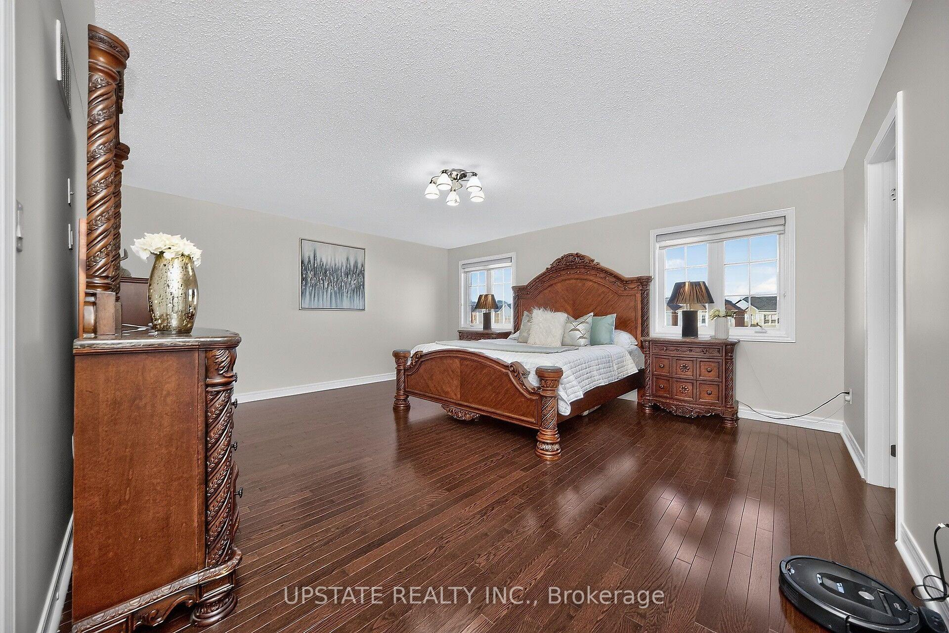 Photo 16 of 13 Timbercove Road, Brampton, Credit Valley — HOMEH