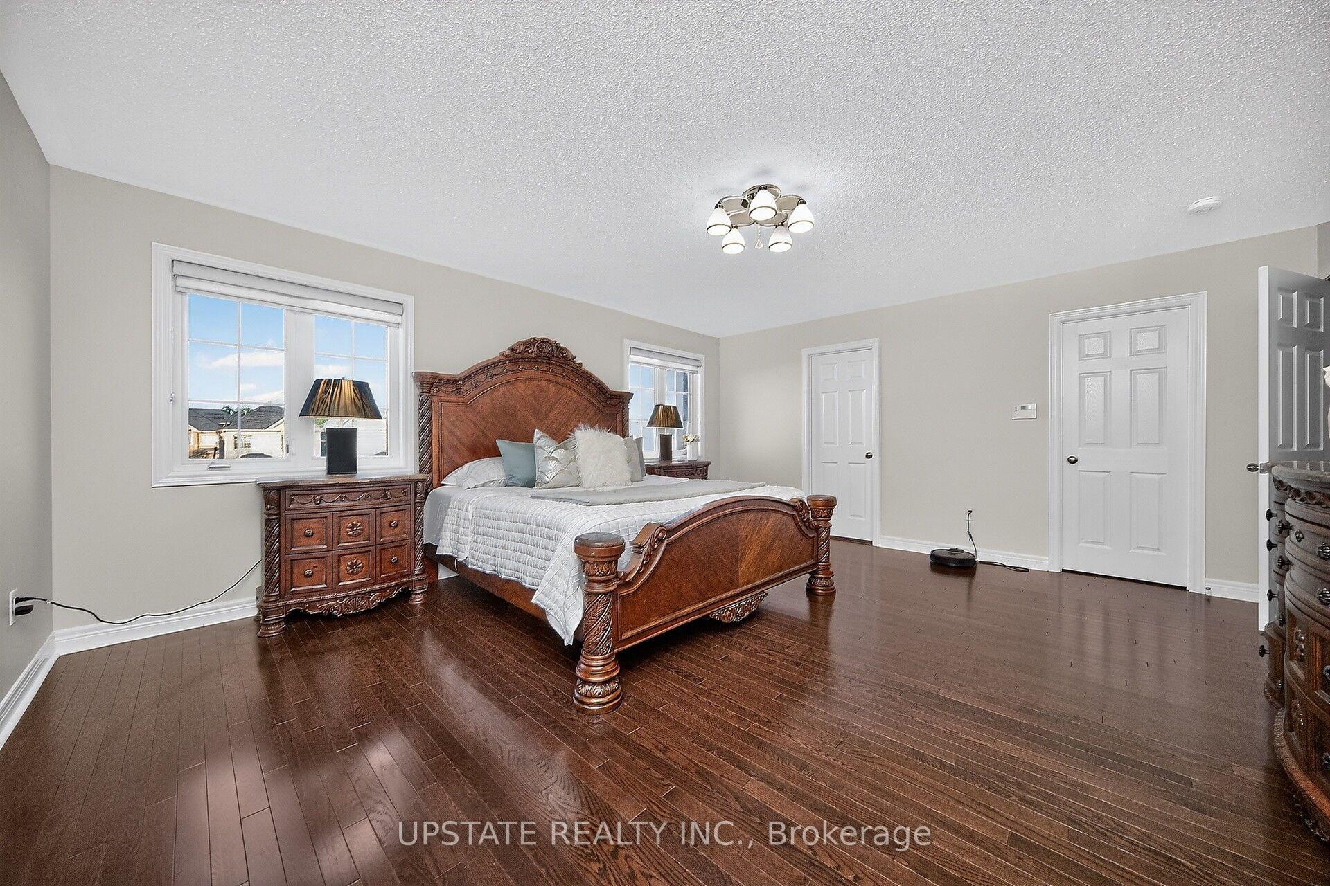 Photo 17 of 13 Timbercove Road, Brampton, Credit Valley — HOMEH
