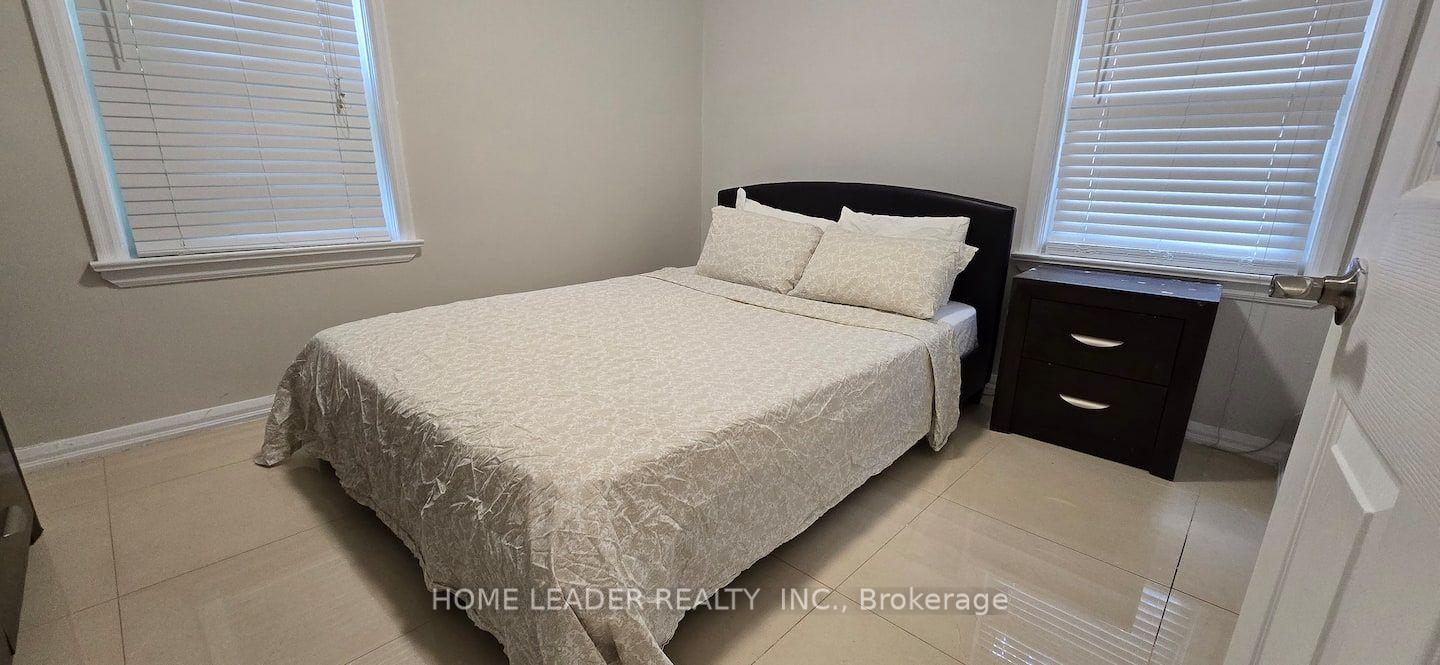 Photo 10 of 21 Franklin Avenue, North York, Lansing-Westgate — HOMEH