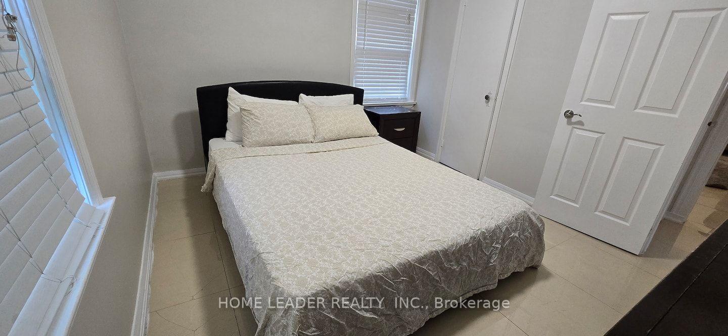 Photo 12 of 21 Franklin Avenue, North York, Lansing-Westgate — HOMEH