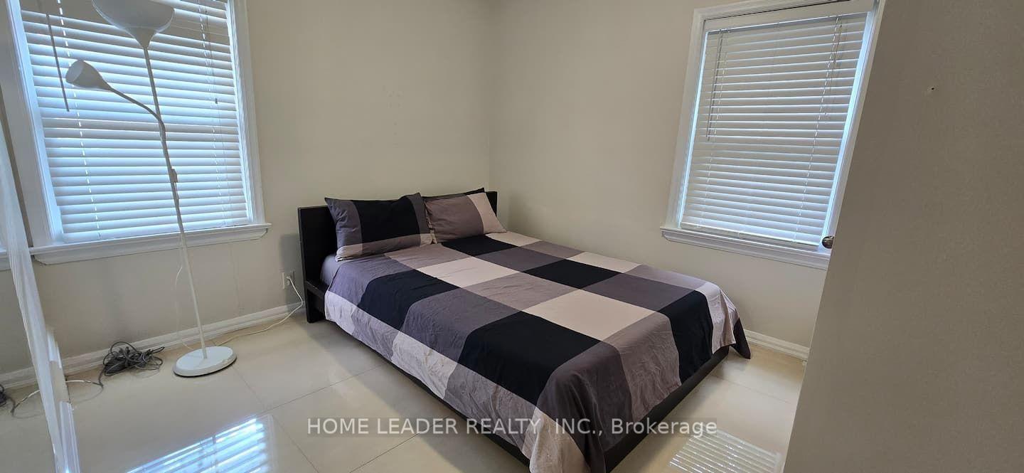 Photo 13 of 21 Franklin Avenue, North York, Lansing-Westgate — HOMEH