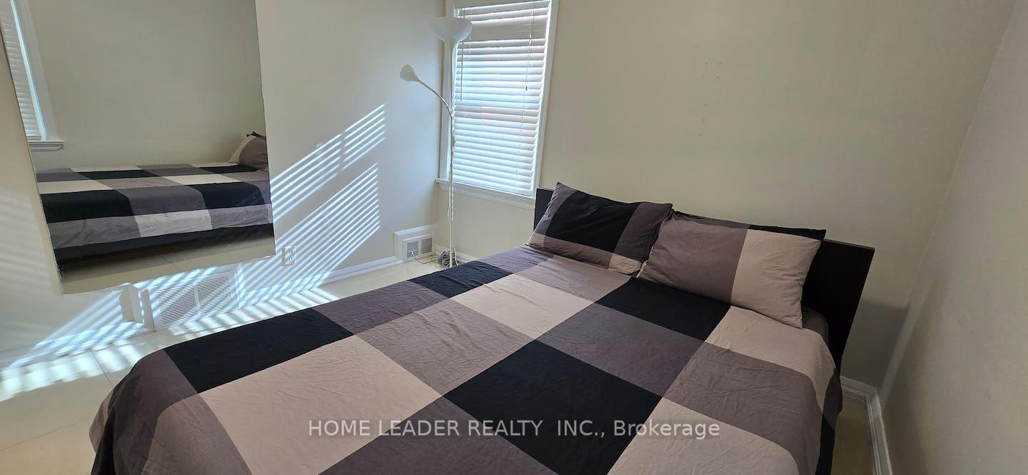 Photo 14 of 21 Franklin Avenue, North York, Lansing-Westgate — HOMEH