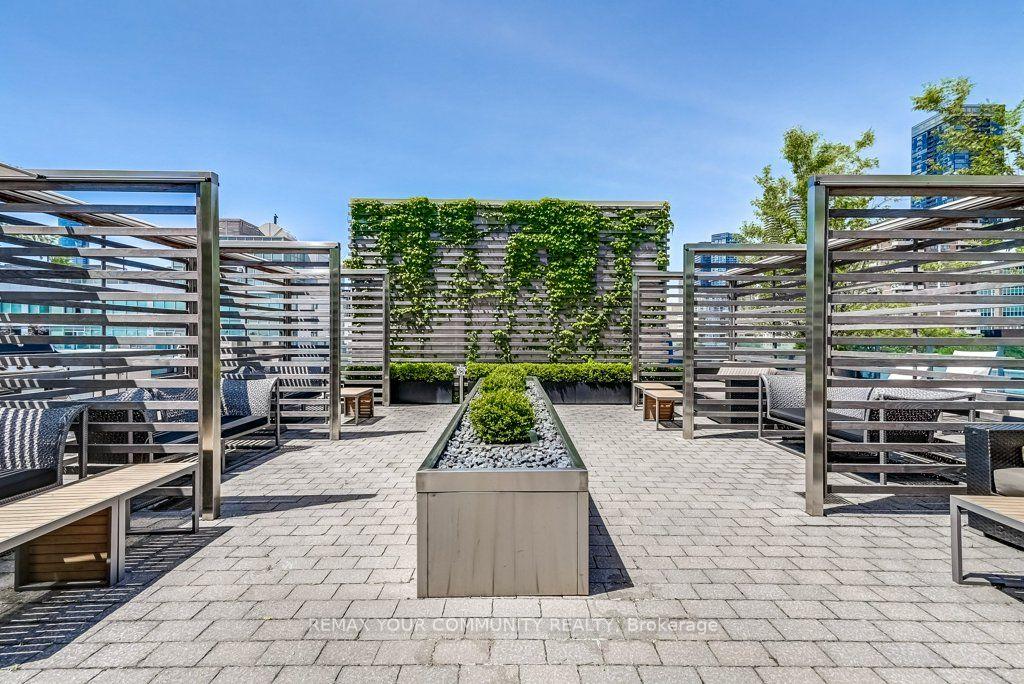 Photo 13 of Unit 1011, 500 Sherbourne Street, Toronto, North St. James Town — HOMEH