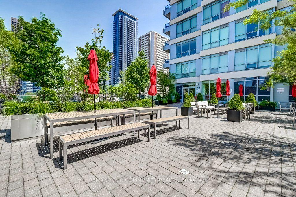 Photo 17 of Unit 1011, 500 Sherbourne Street, Toronto, North St. James Town — HOMEH