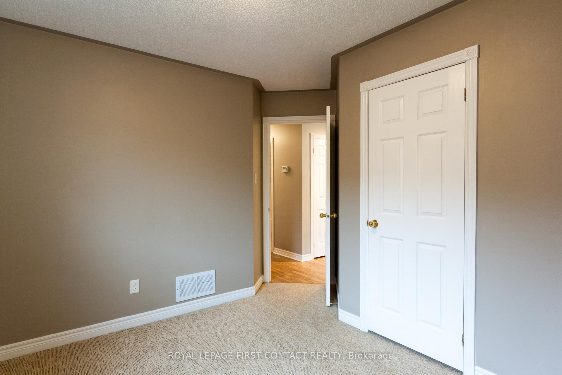 Photo 13 of Unit Upper, 238 Wessenger Drive, Barrie, Holly — HOMEH