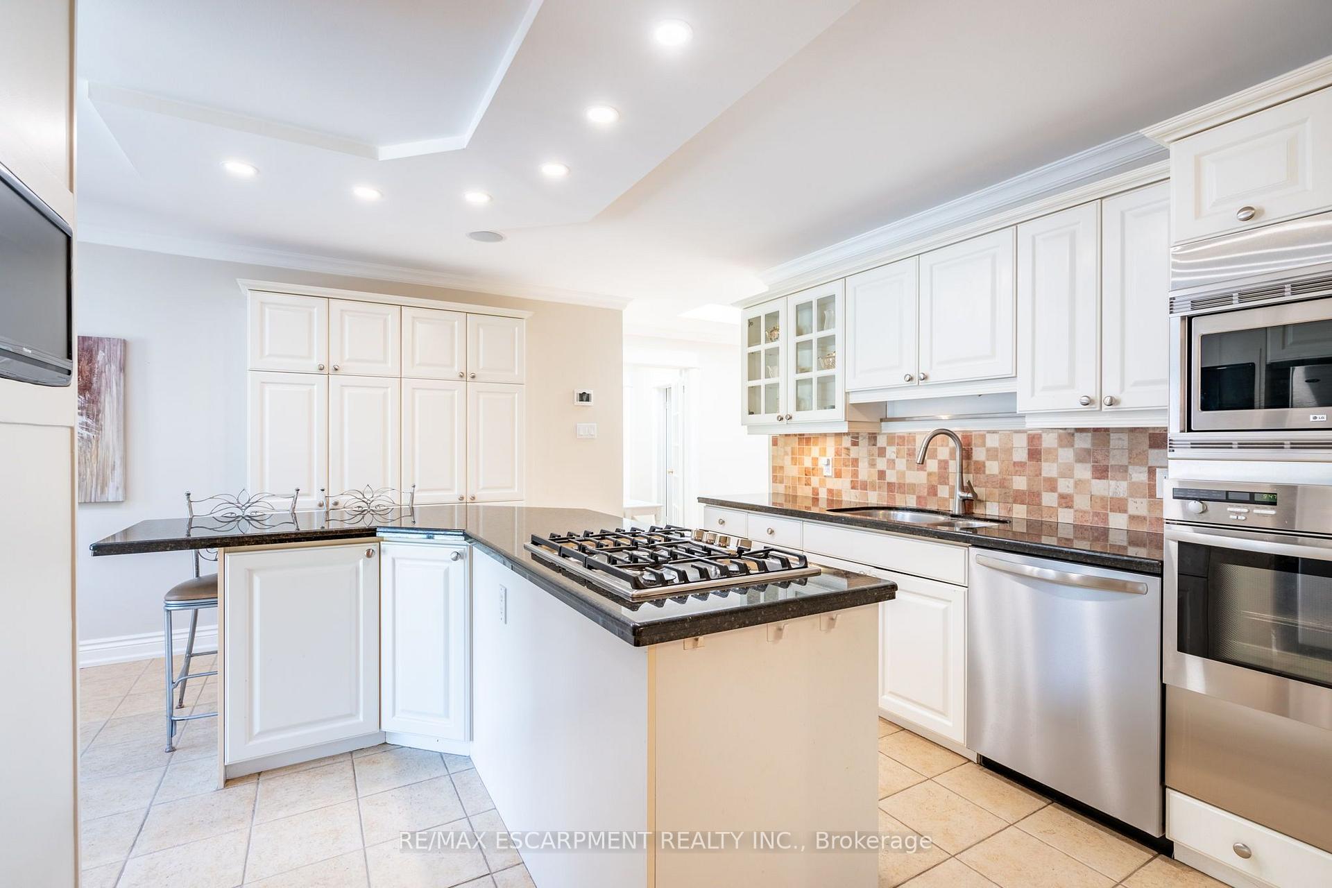 Photo 8 of 2159 Britannia Road, Burlington, Rural Burlington — HOMEH