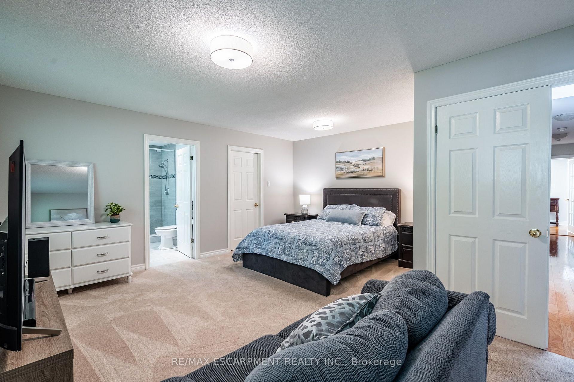 Photo 28 of 2159 Britannia Road, Burlington, Rural Burlington — HOMEH