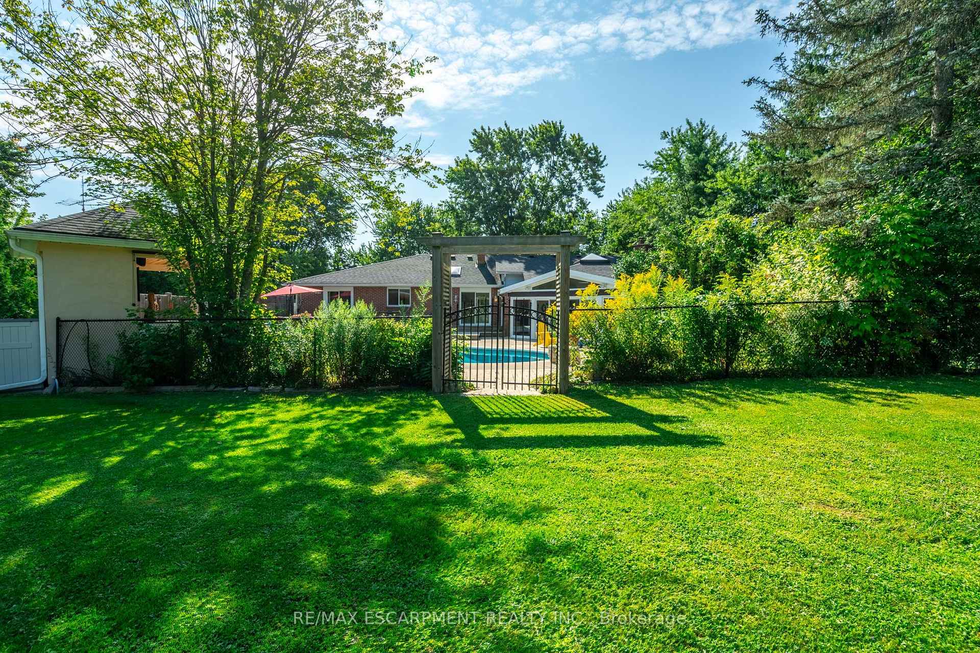 Photo 40 of 2159 Britannia Road, Burlington, Rural Burlington — HOMEH