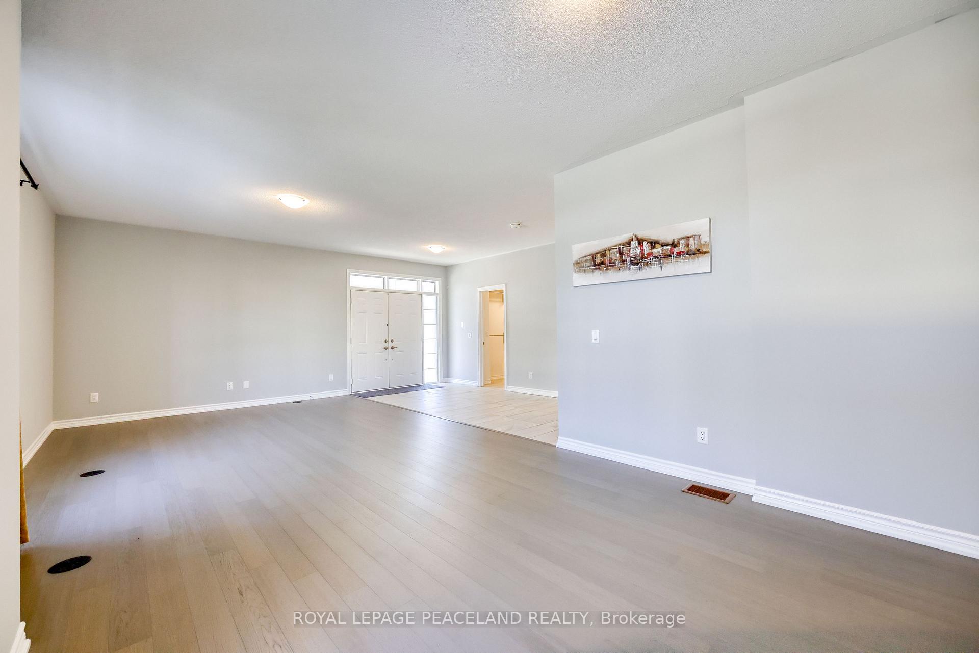 Photo 5 of 264 Buchanan Drive, Markham, Unionville — HOMEH