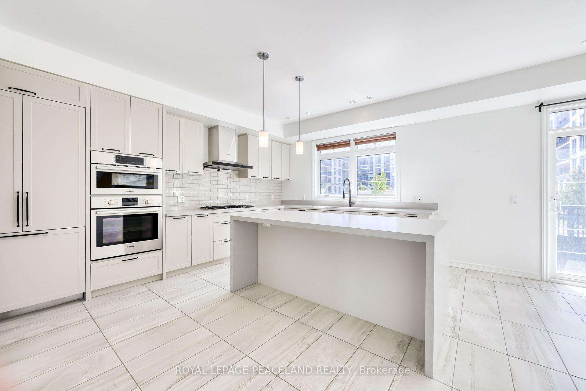 Photo 15 of 264 Buchanan Drive, Markham, Unionville — HOMEH
