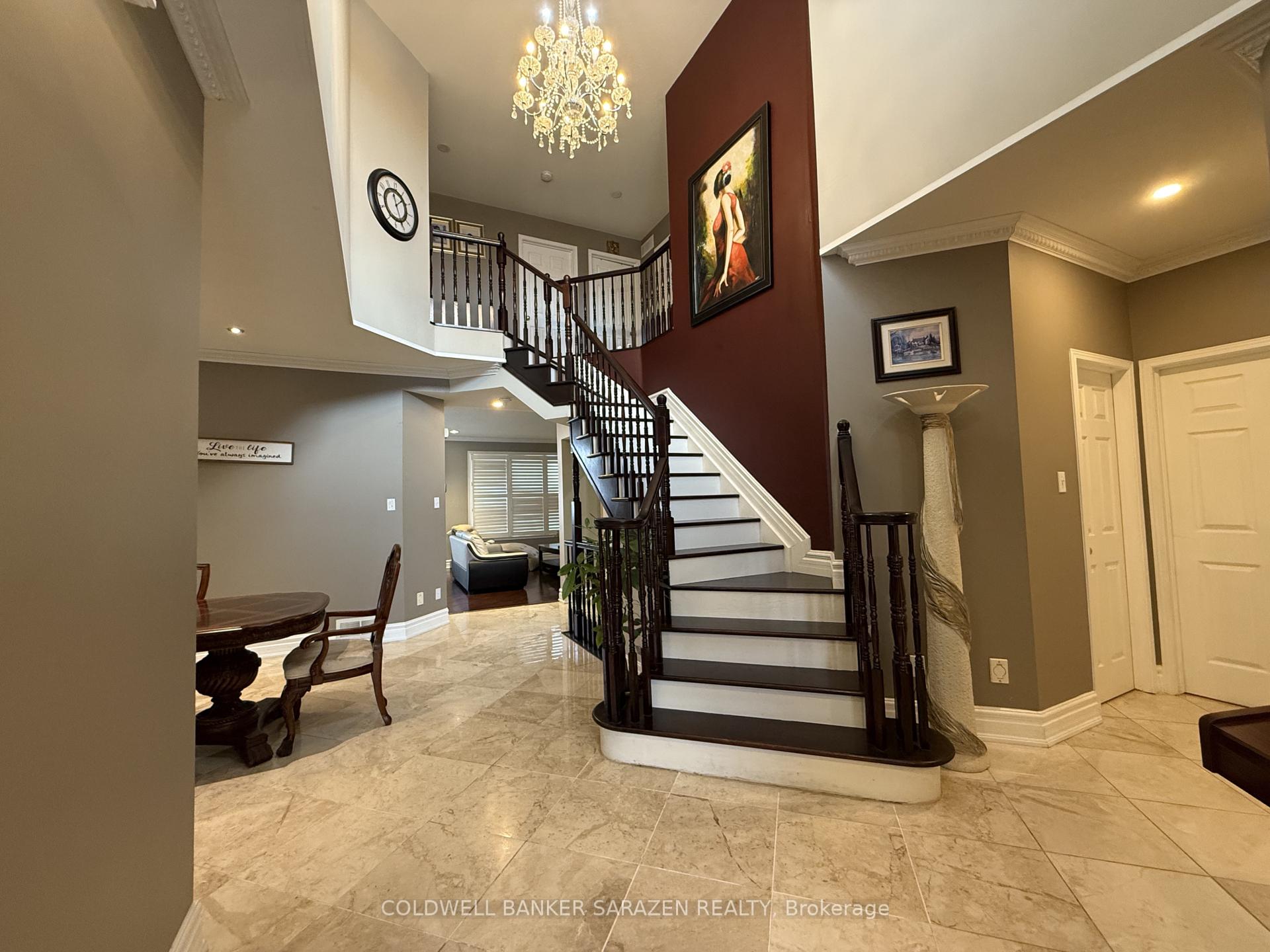 Photo 2 of 302 Edgemoore Crescent E, Ottawa, Kanata - Morgan's Grant/South March — HOMEH