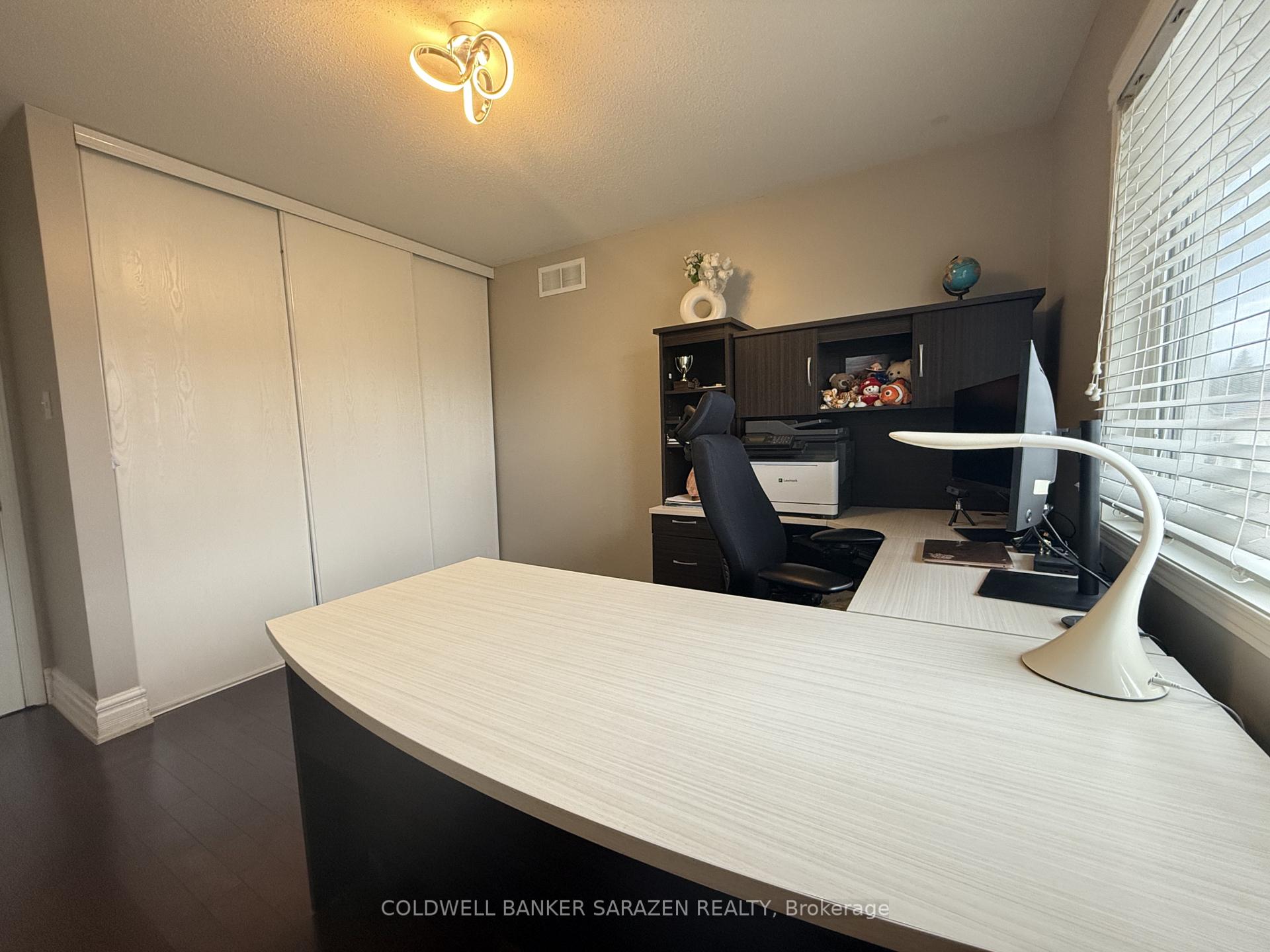 Photo 14 of 302 Edgemoore Crescent E, Ottawa, Kanata - Morgan's Grant/South March — HOMEH