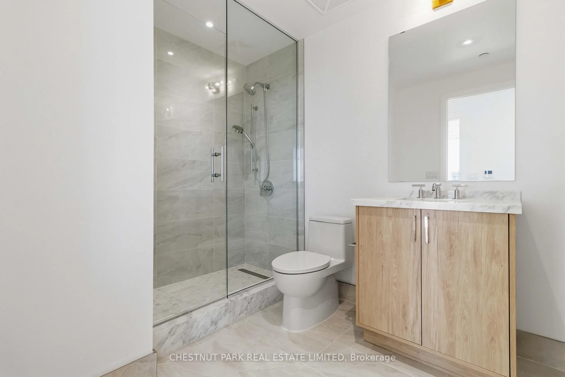 Photo 31 of Unit 708, 505 Glencairn Avenue, Toronto, Englemount-Lawrence — HOMEH