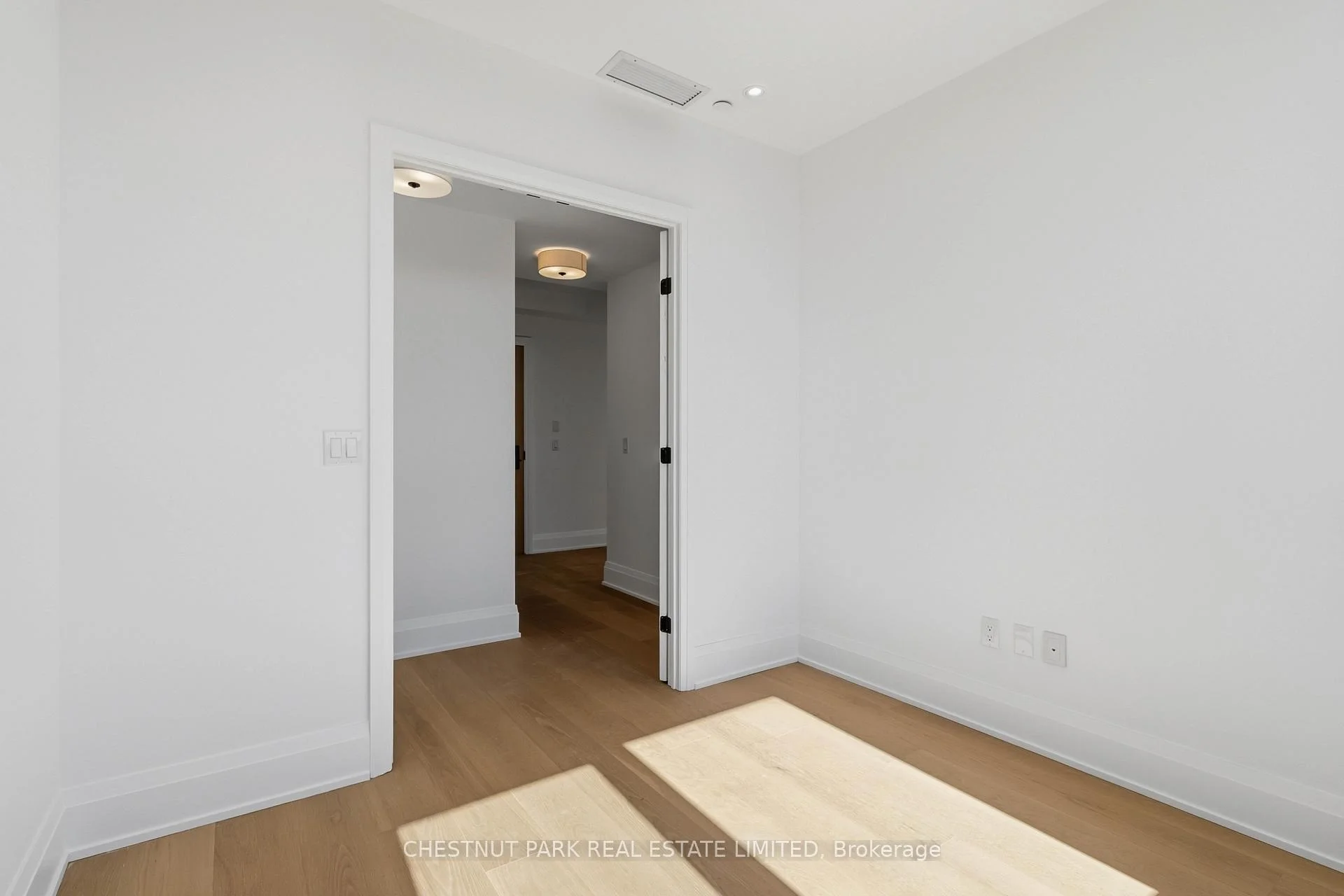 Photo 37 of Unit 708, 505 Glencairn Avenue, Toronto, Englemount-Lawrence — HOMEH