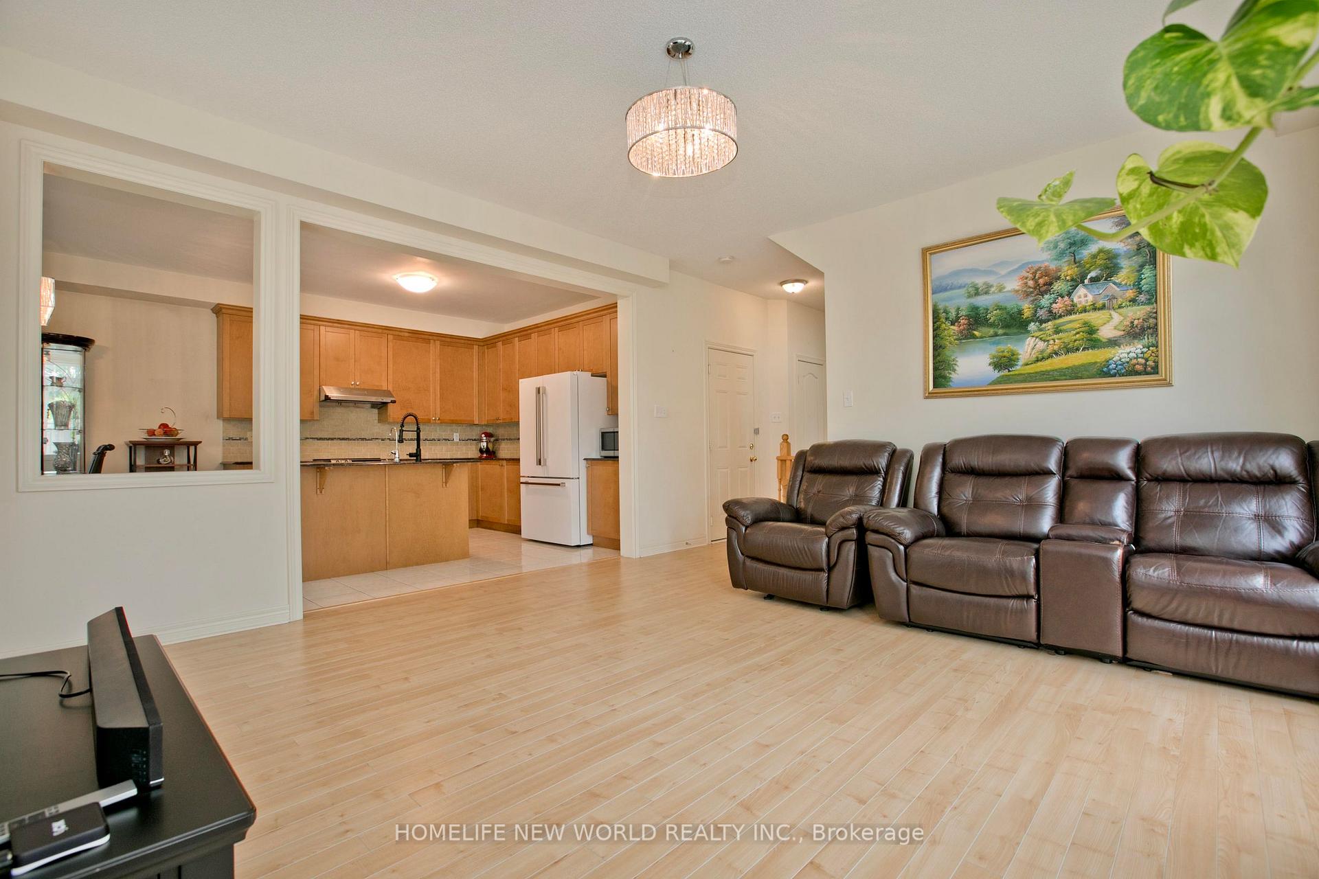 Photo 8 of 153 Alexander Lawrie Avenue, Markham, Wismer — HOMEH