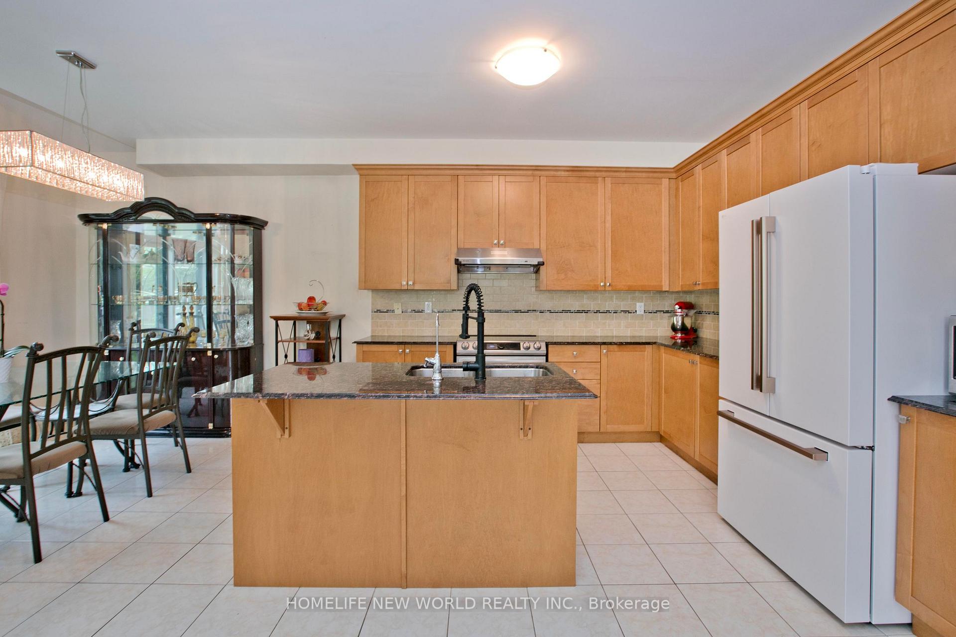 Photo 10 of 153 Alexander Lawrie Avenue, Markham, Wismer — HOMEH