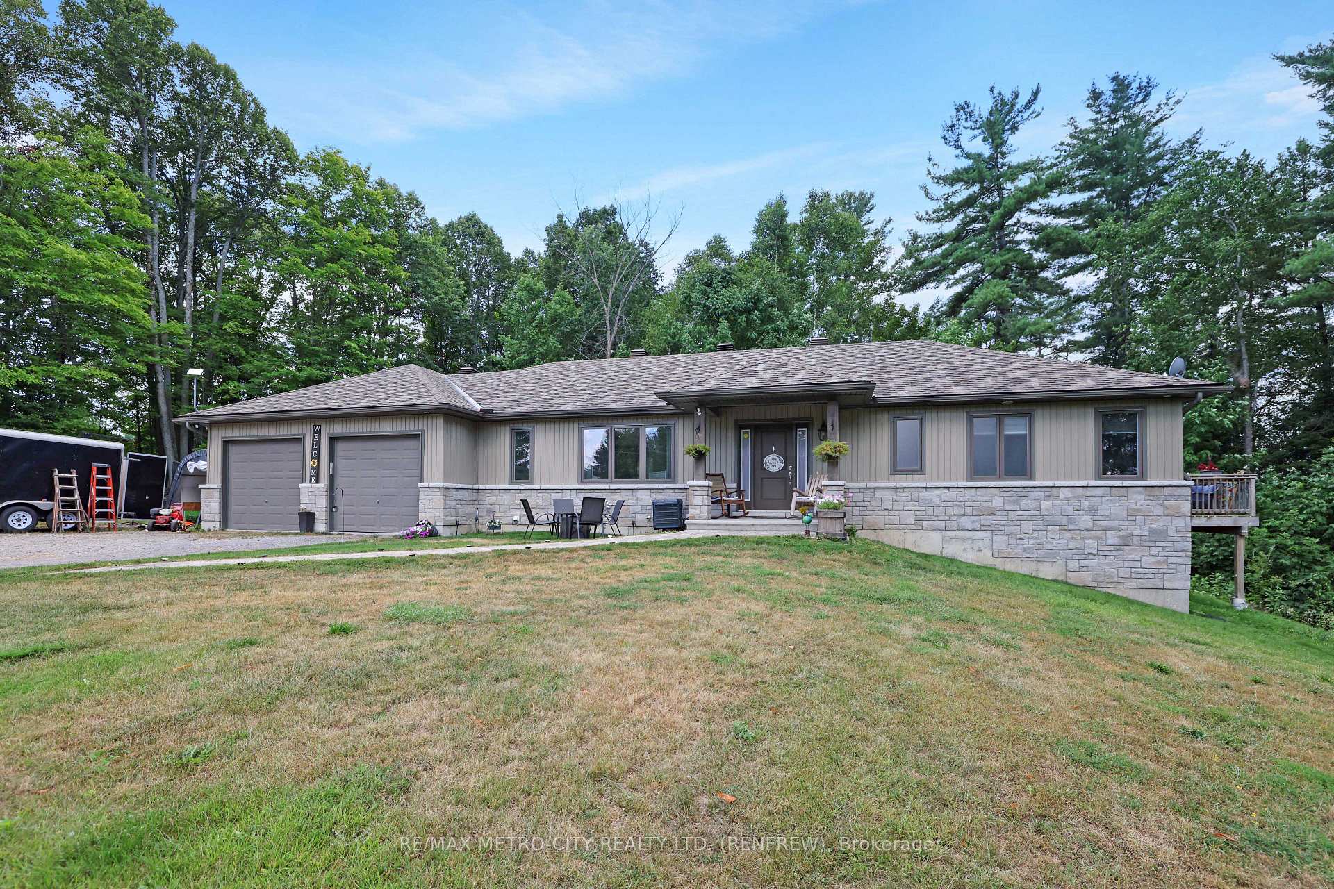Photo of 2457 Burnstown Road