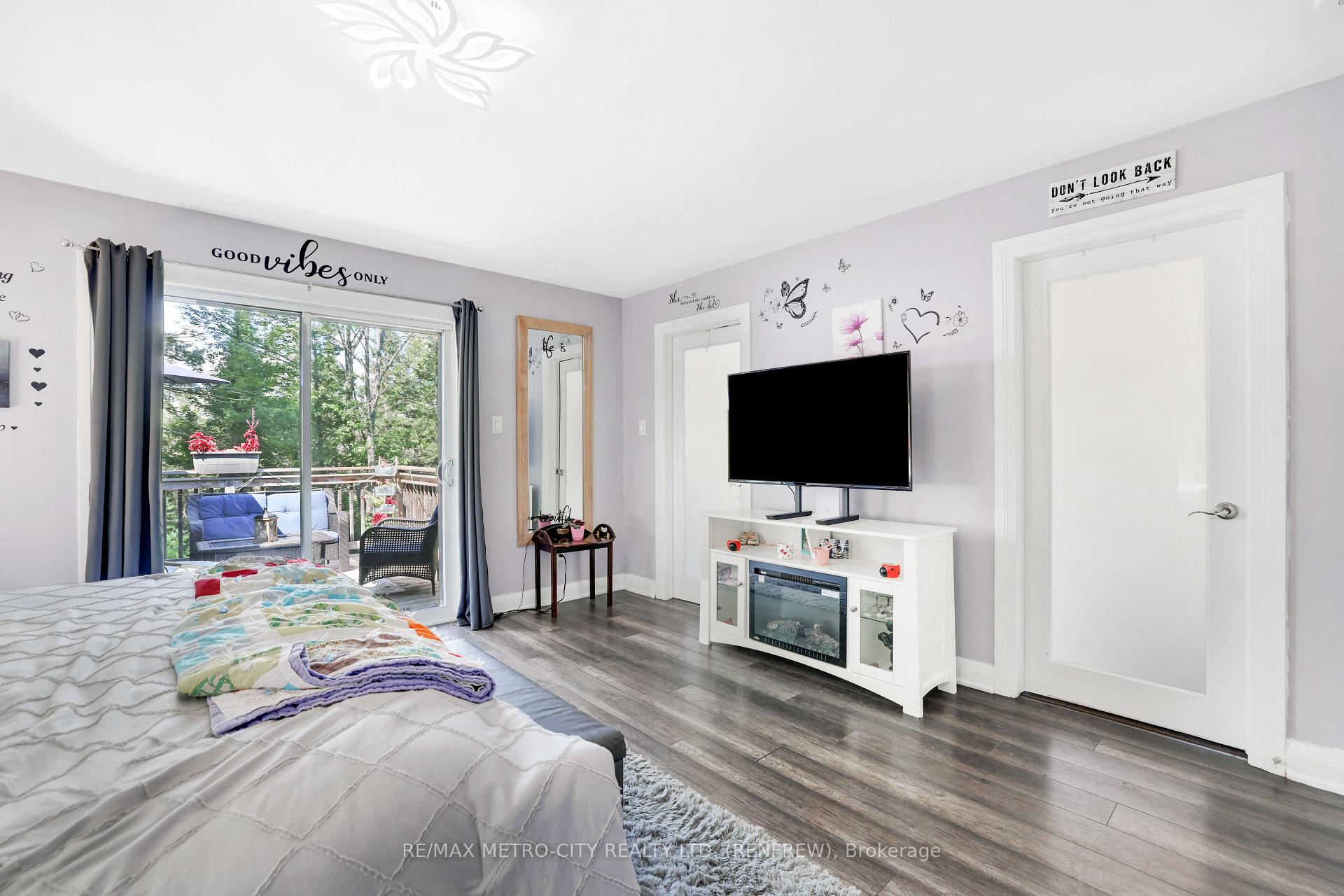 Photo 22 of 2457 Burnstown Road, McNab/Braeside, Mcnab/Braeside Twps — HOMEH