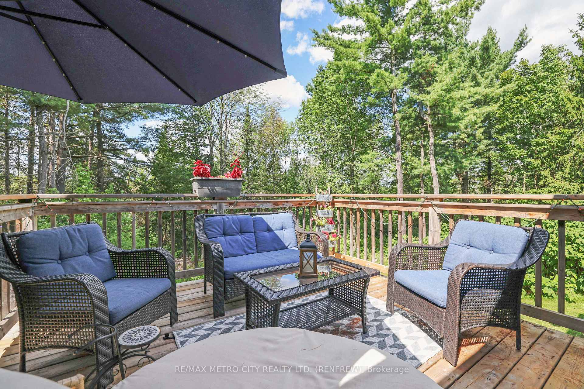 Photo 27 of 2457 Burnstown Road, McNab/Braeside, Mcnab/Braeside Twps — HOMEH