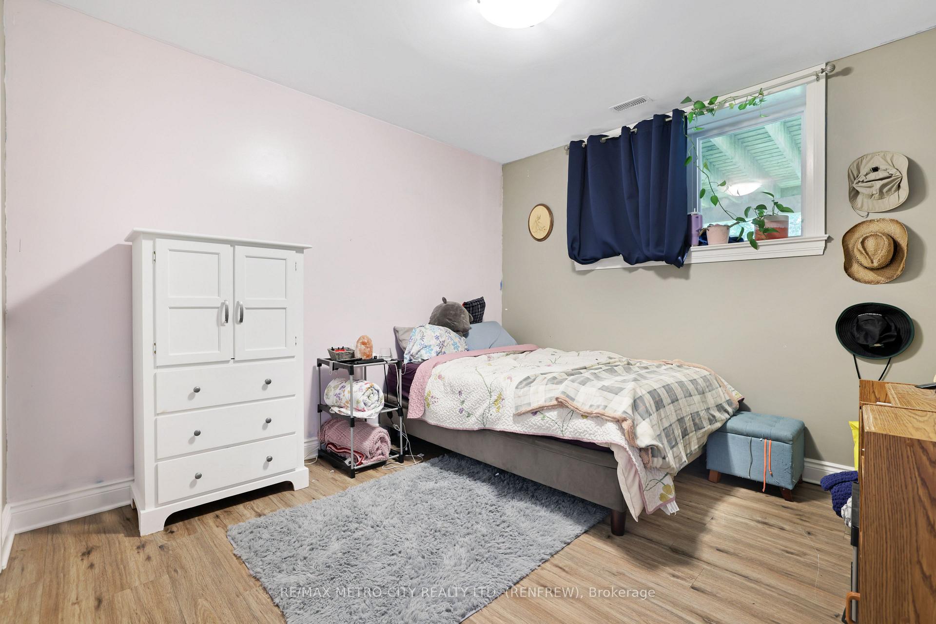 Photo 29 of 2457 Burnstown Road, McNab/Braeside, Mcnab/Braeside Twps — HOMEH