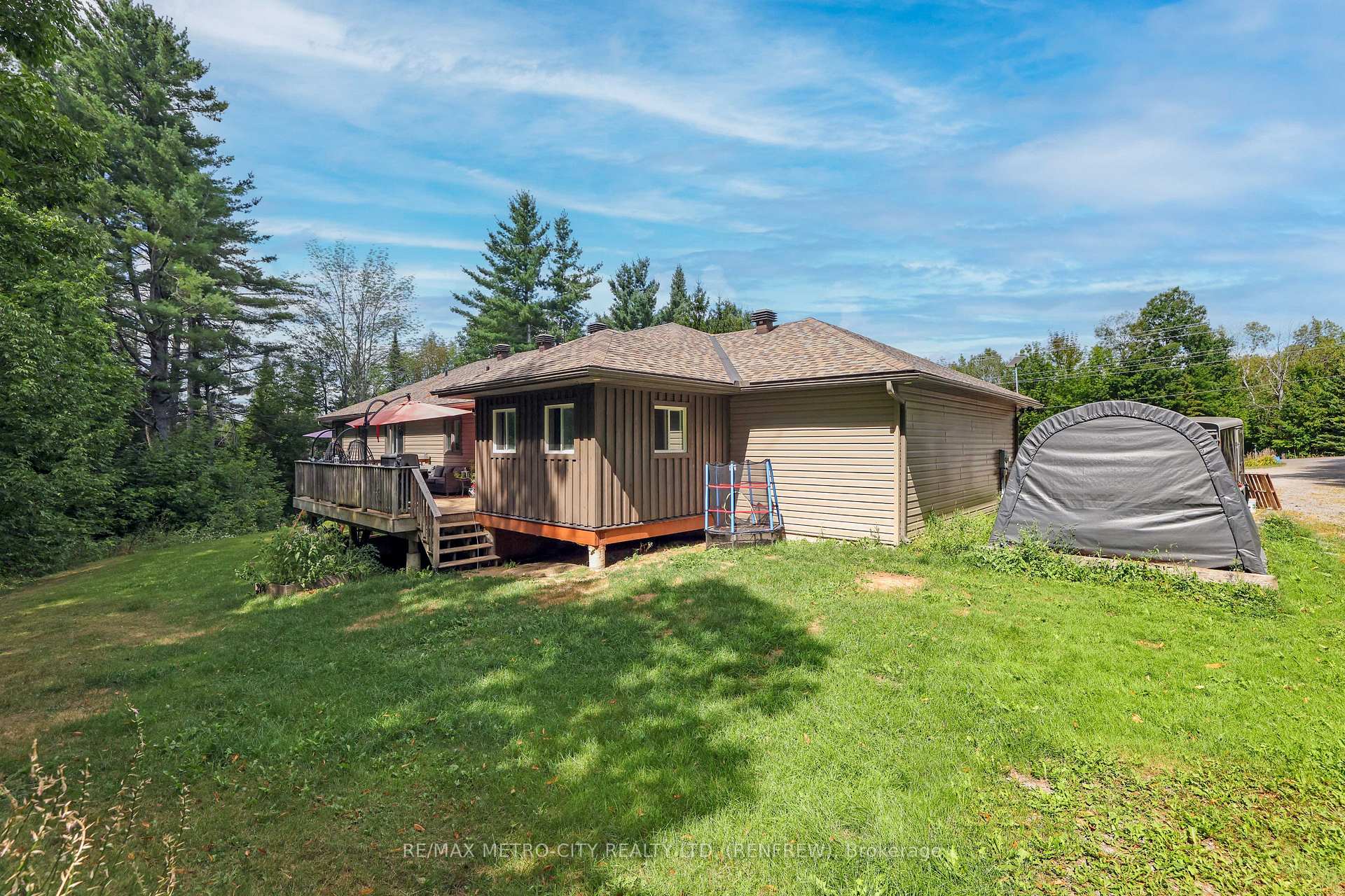 Photo 36 of 2457 Burnstown Road, McNab/Braeside, Mcnab/Braeside Twps — HOMEH