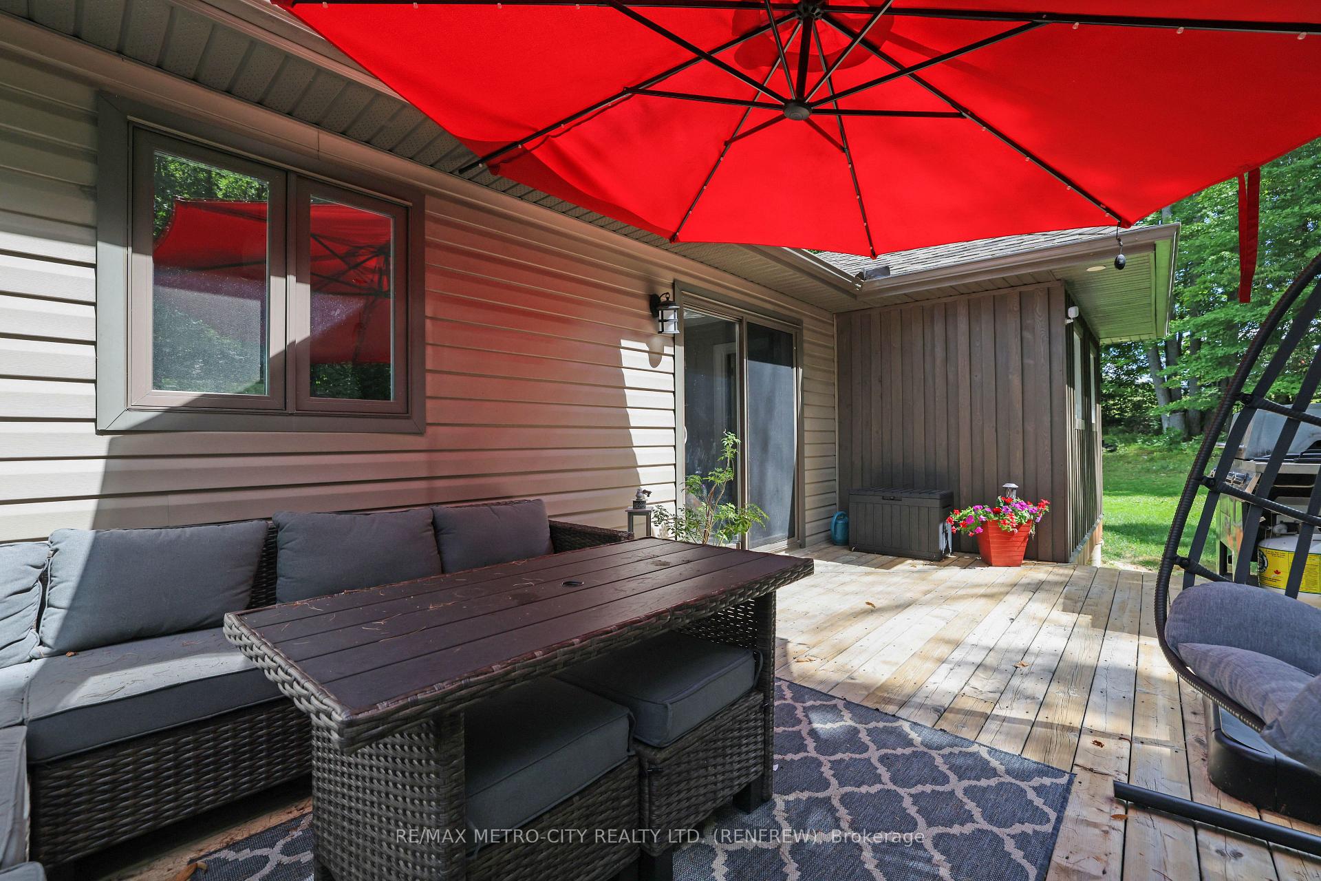 Photo 39 of 2457 Burnstown Road, McNab/Braeside, Mcnab/Braeside Twps — HOMEH