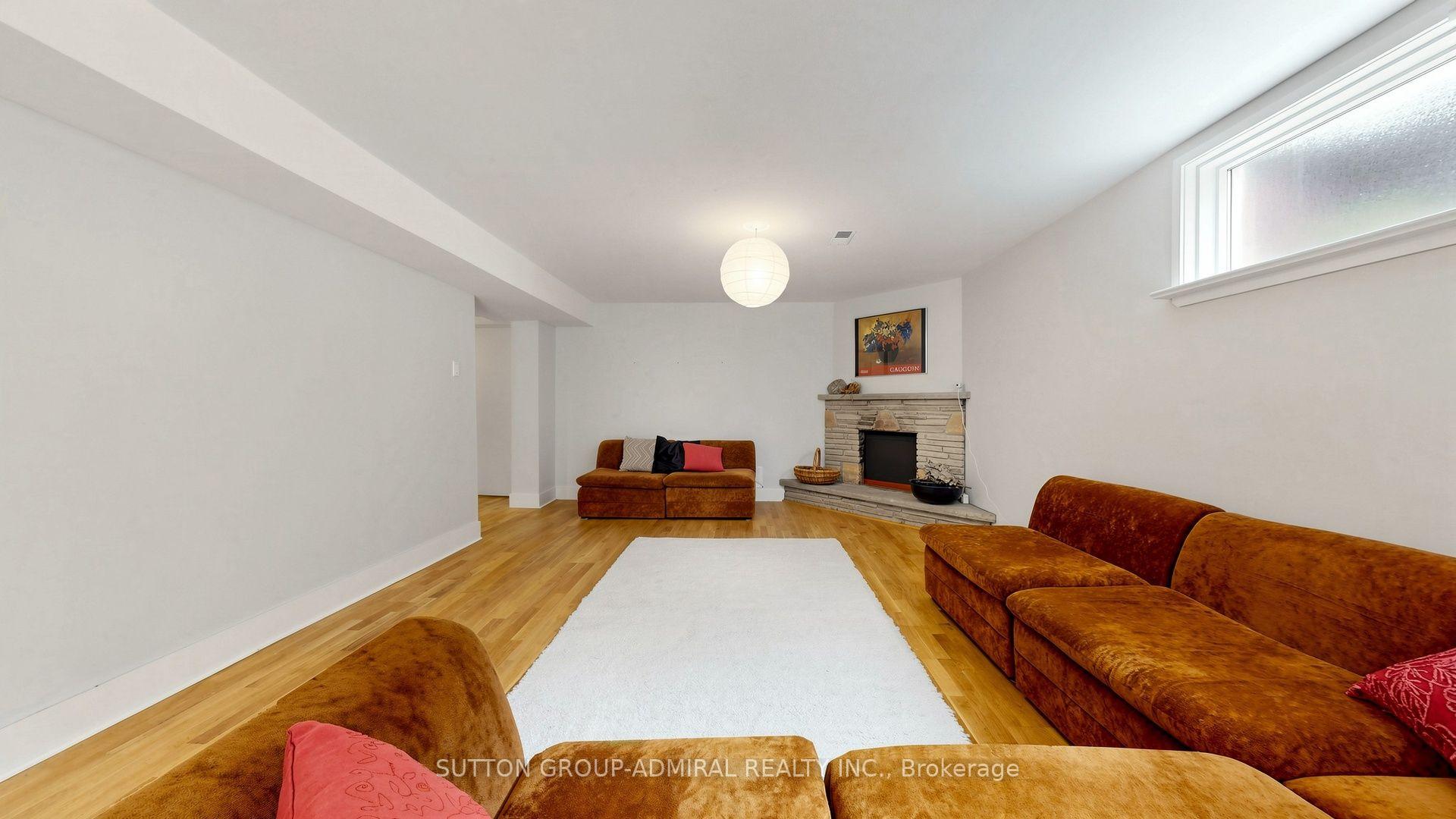 Photo 43 of 27 Warlingham Court, Etobicoke, Eringate-Centennial-West Deane — HOMEH