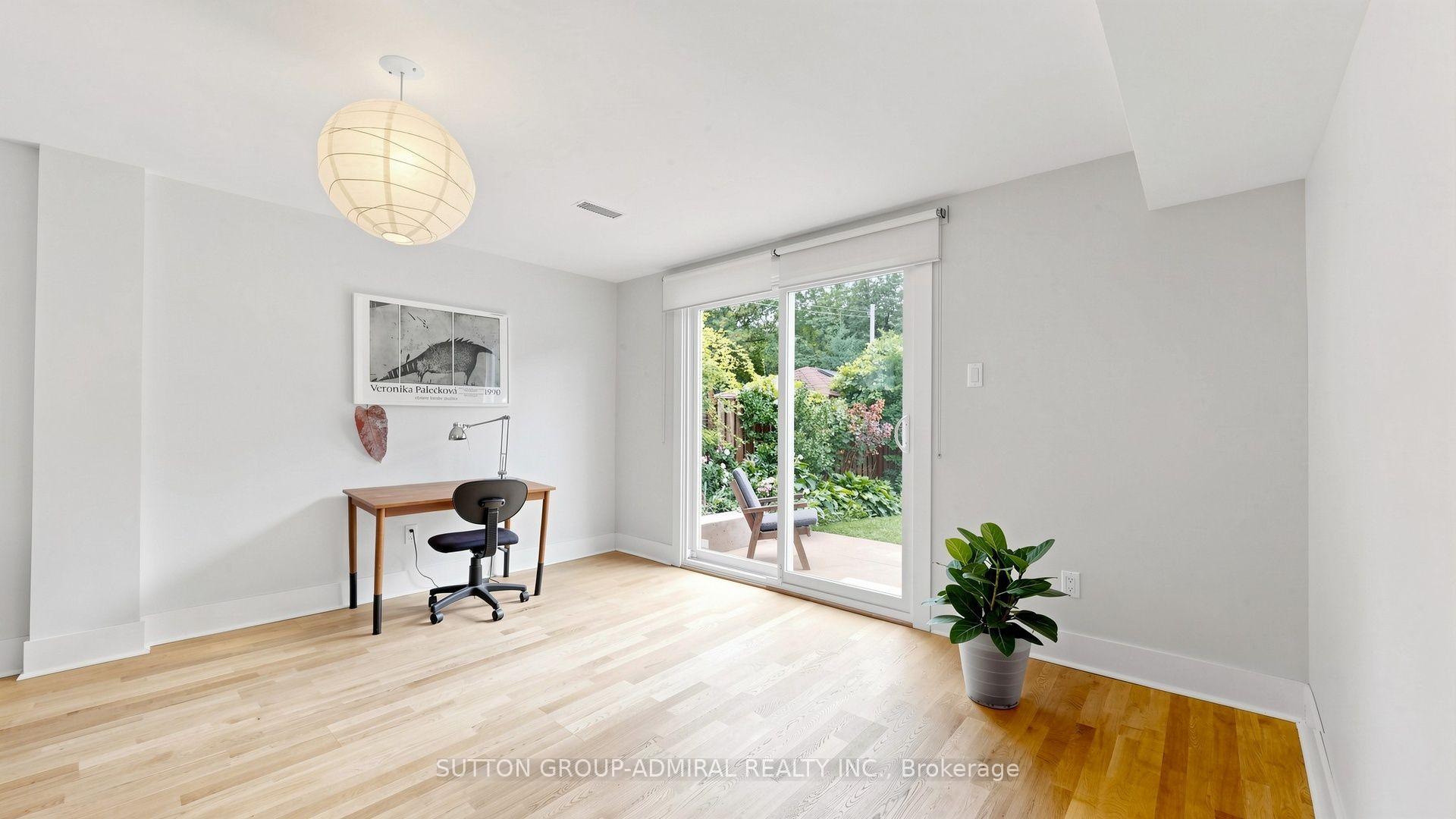 Photo 46 of 27 Warlingham Court, Etobicoke, Eringate-Centennial-West Deane — HOMEH