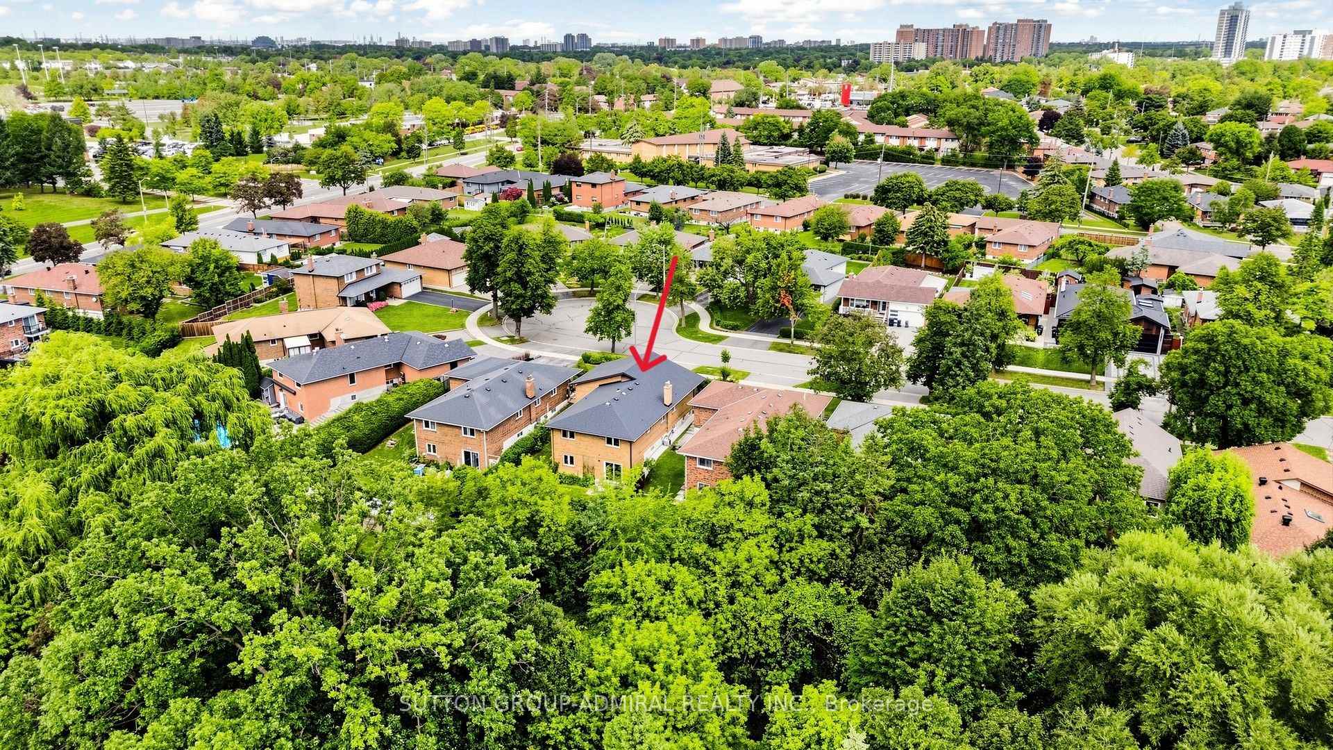 Photo 68 of 27 Warlingham Court, Etobicoke, Eringate-Centennial-West Deane — HOMEH