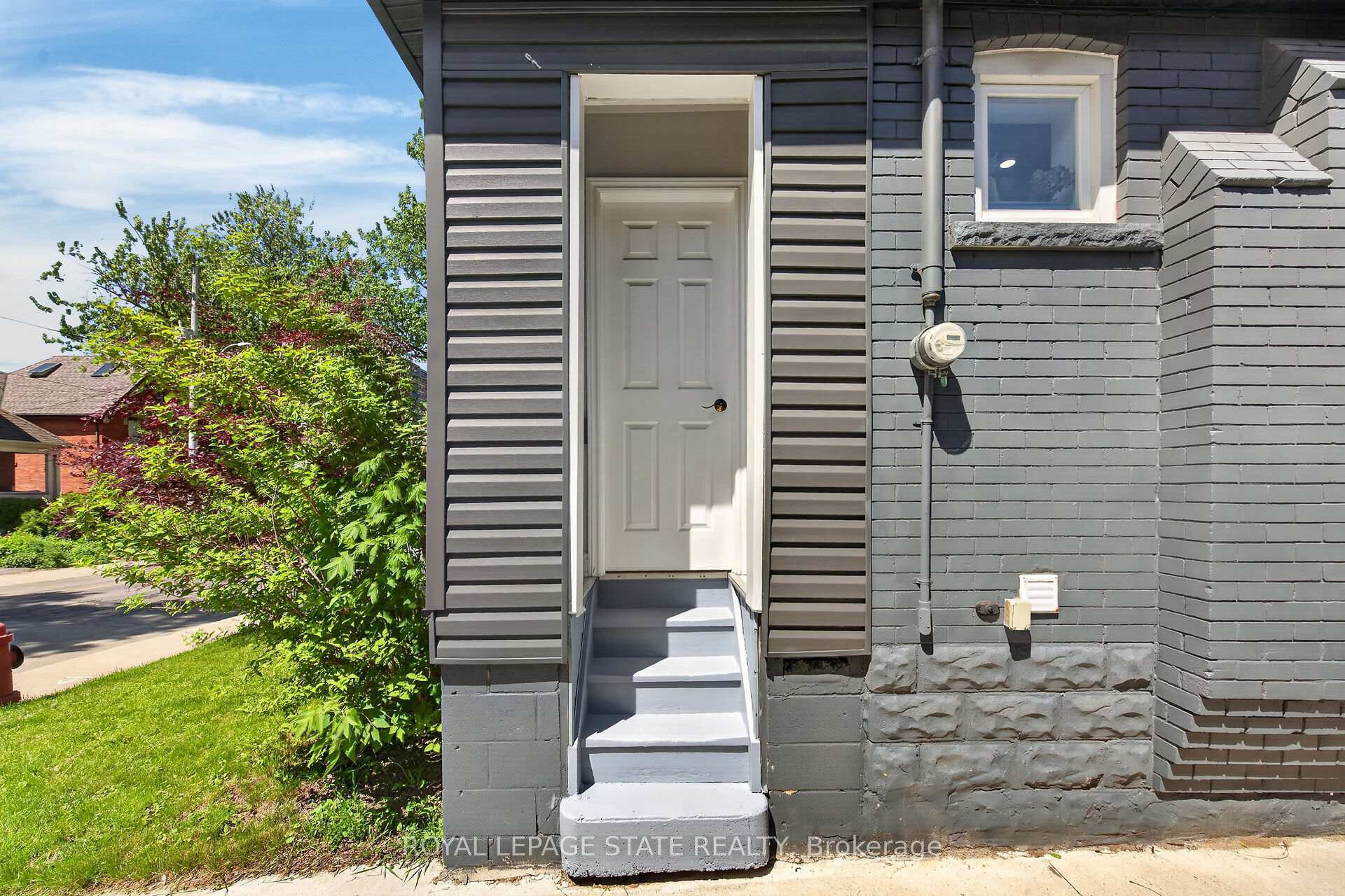 Photo 4 of 219 Hess Street S, Hamilton, Durand — HOMEH