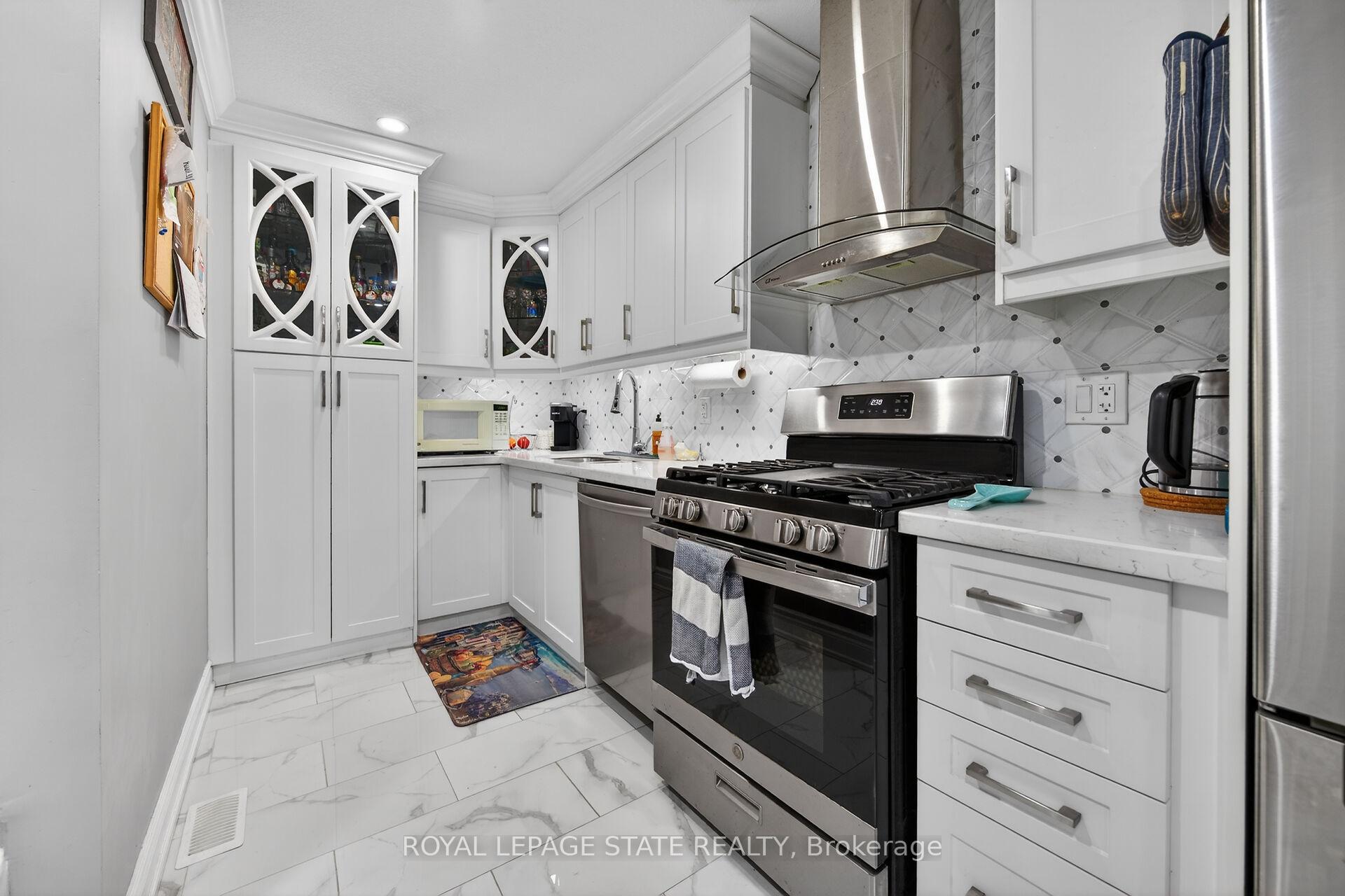 Photo 14 of 219 Hess Street S, Hamilton, Durand — HOMEH
