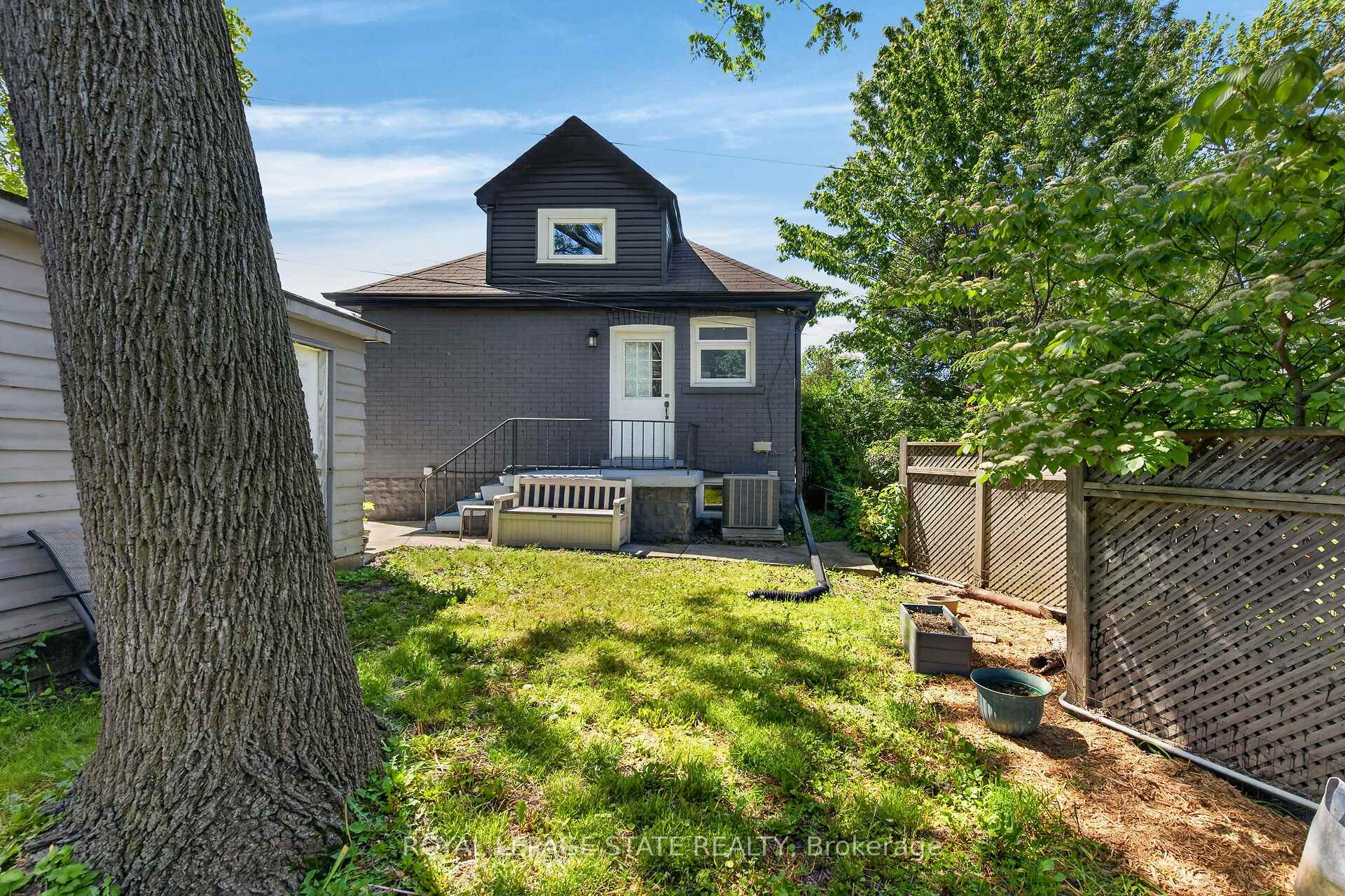 Photo 43 of 219 Hess Street S, Hamilton, Durand — HOMEH