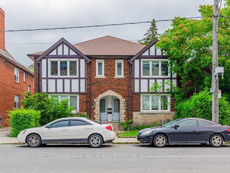 Photo of Unit Main, 987 Avenue Road