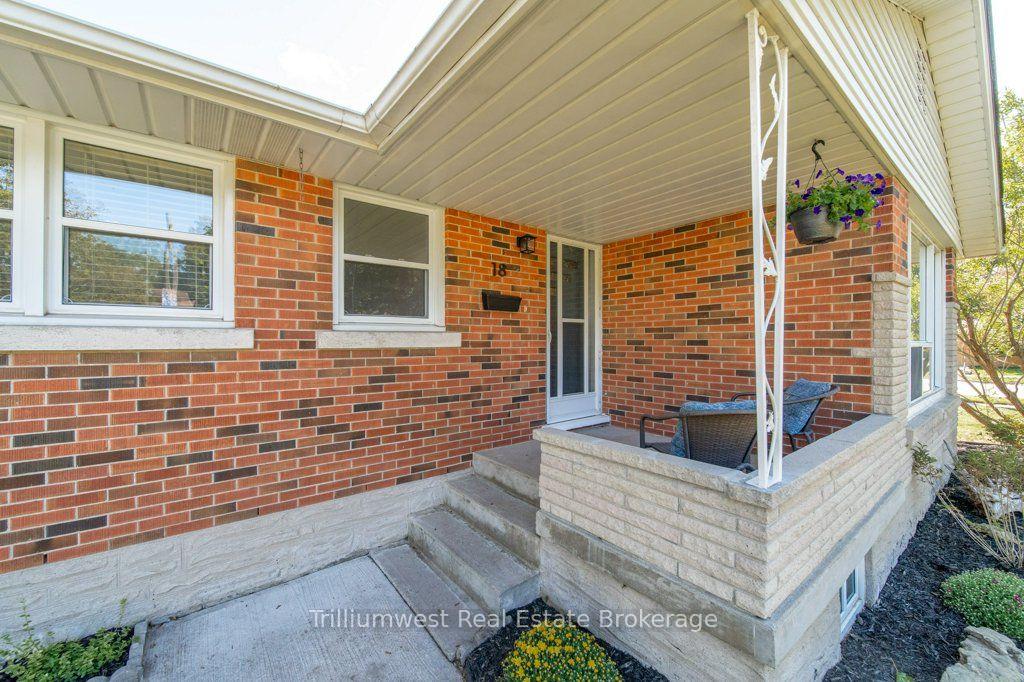 Photo 3 of 18 Maywood Road, Kitchener, Vanier - Kitchener — HOMEH