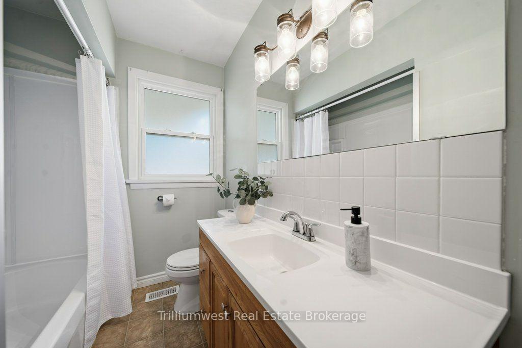 Photo 28 of 18 Maywood Road, Kitchener, Vanier - Kitchener — HOMEH