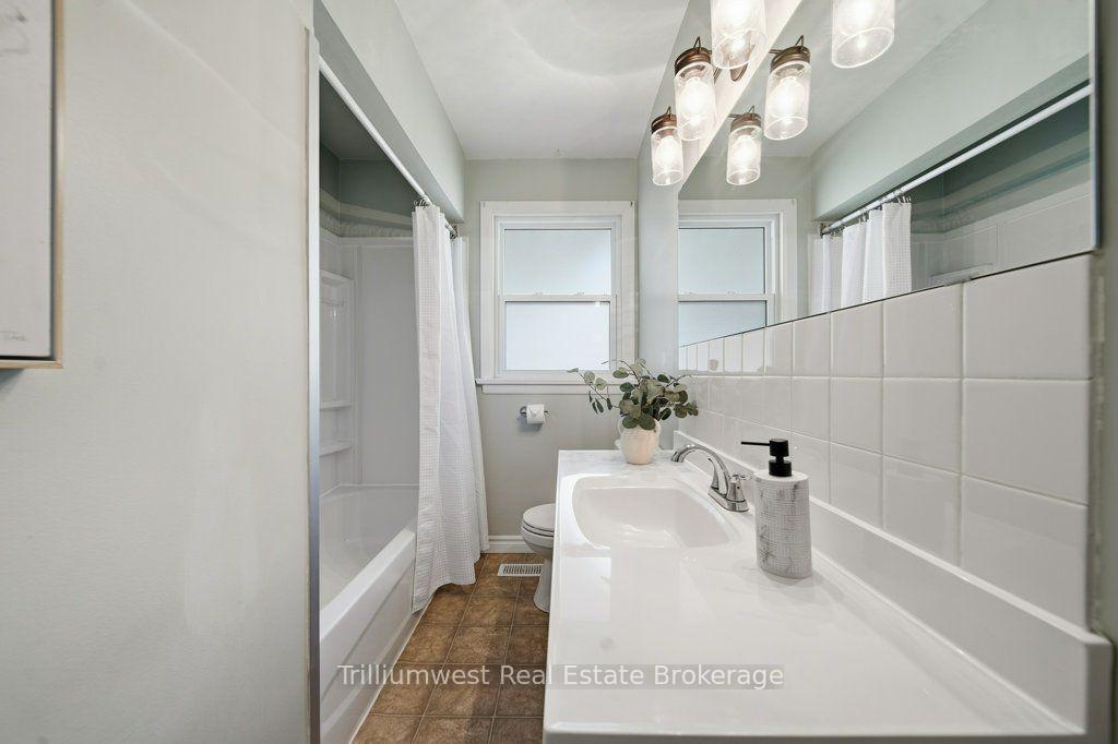 Photo 29 of 18 Maywood Road, Kitchener, Vanier - Kitchener — HOMEH