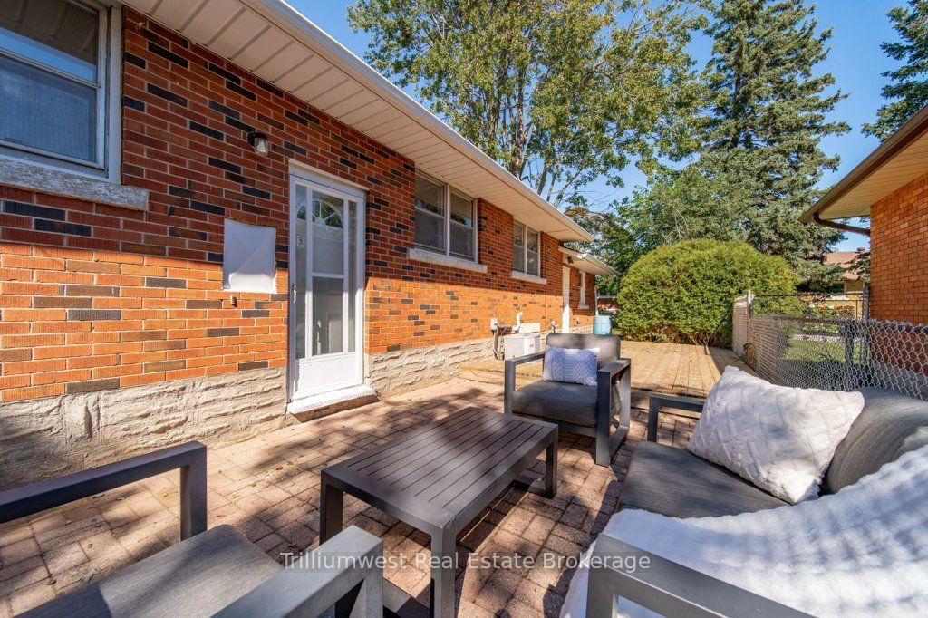 Photo 44 of 18 Maywood Road, Kitchener, Vanier - Kitchener — HOMEH